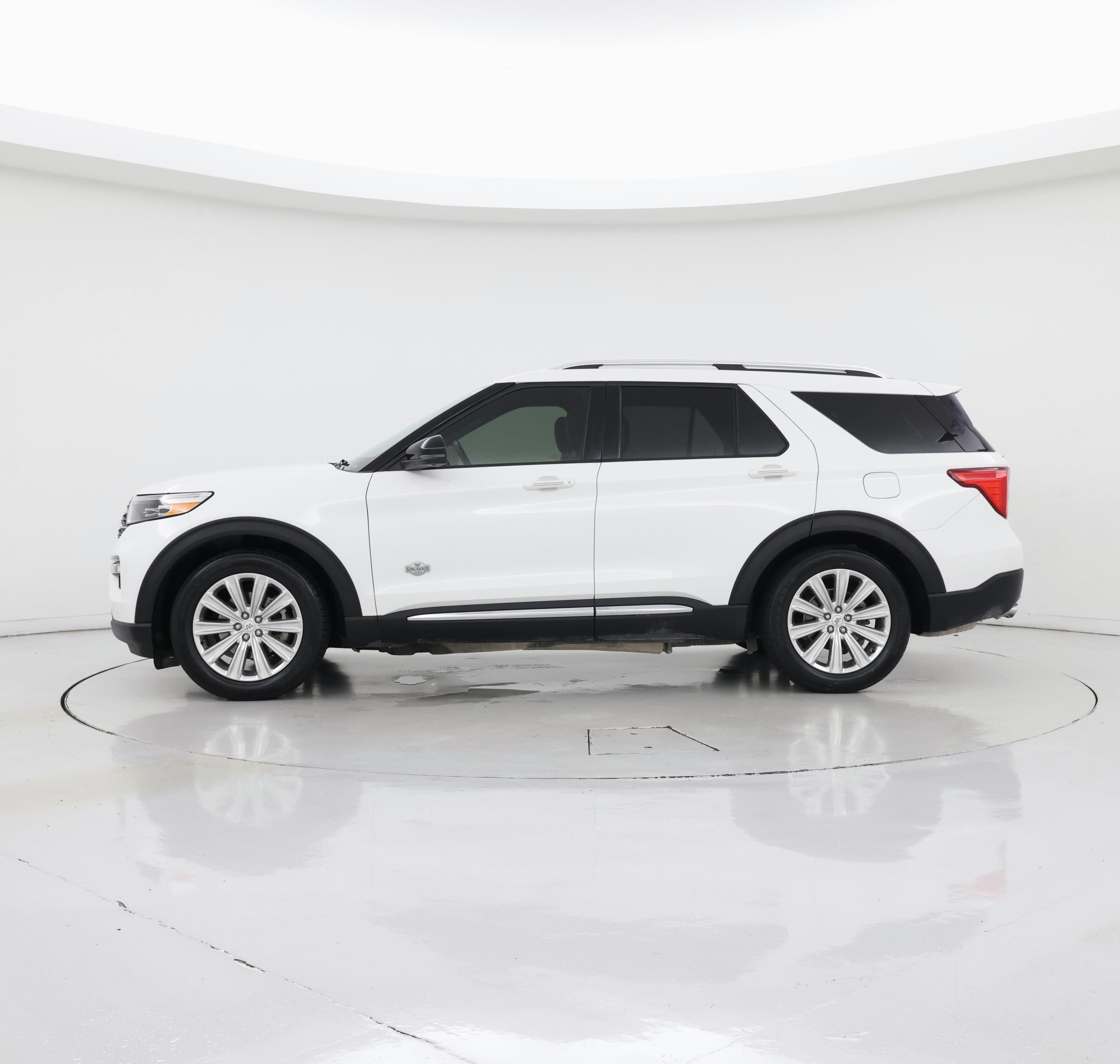 Thumbnail: 2022 Ford Explorer - 3