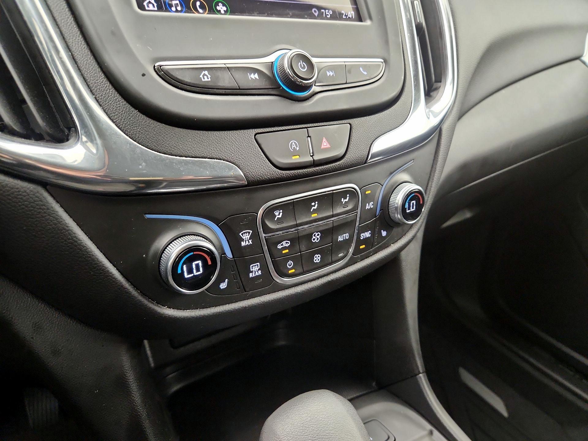 Thumbnail: 2022 Chevrolet Equinox - 16