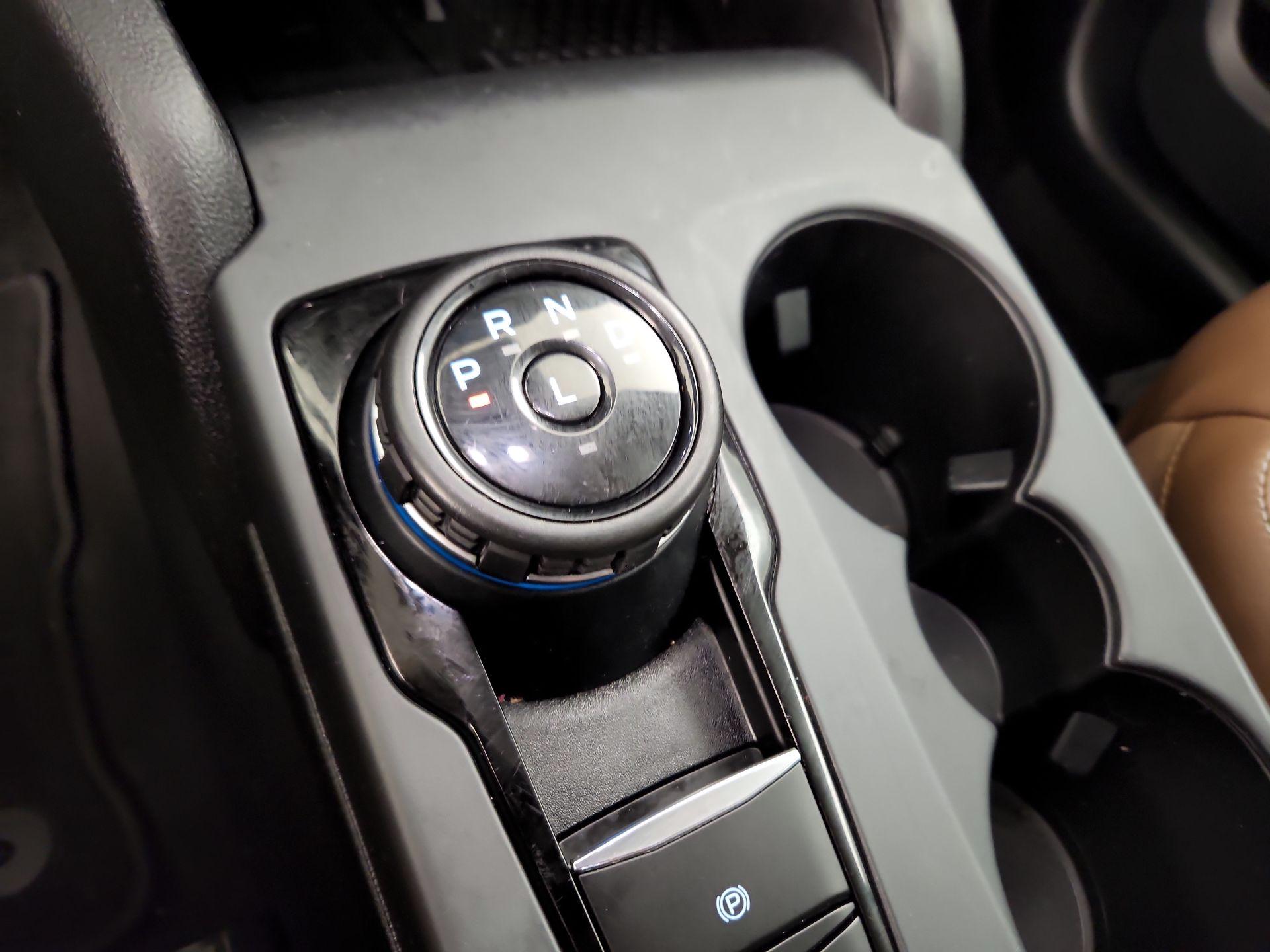 Thumbnail: 2023 Ford Bronco Sport - 18