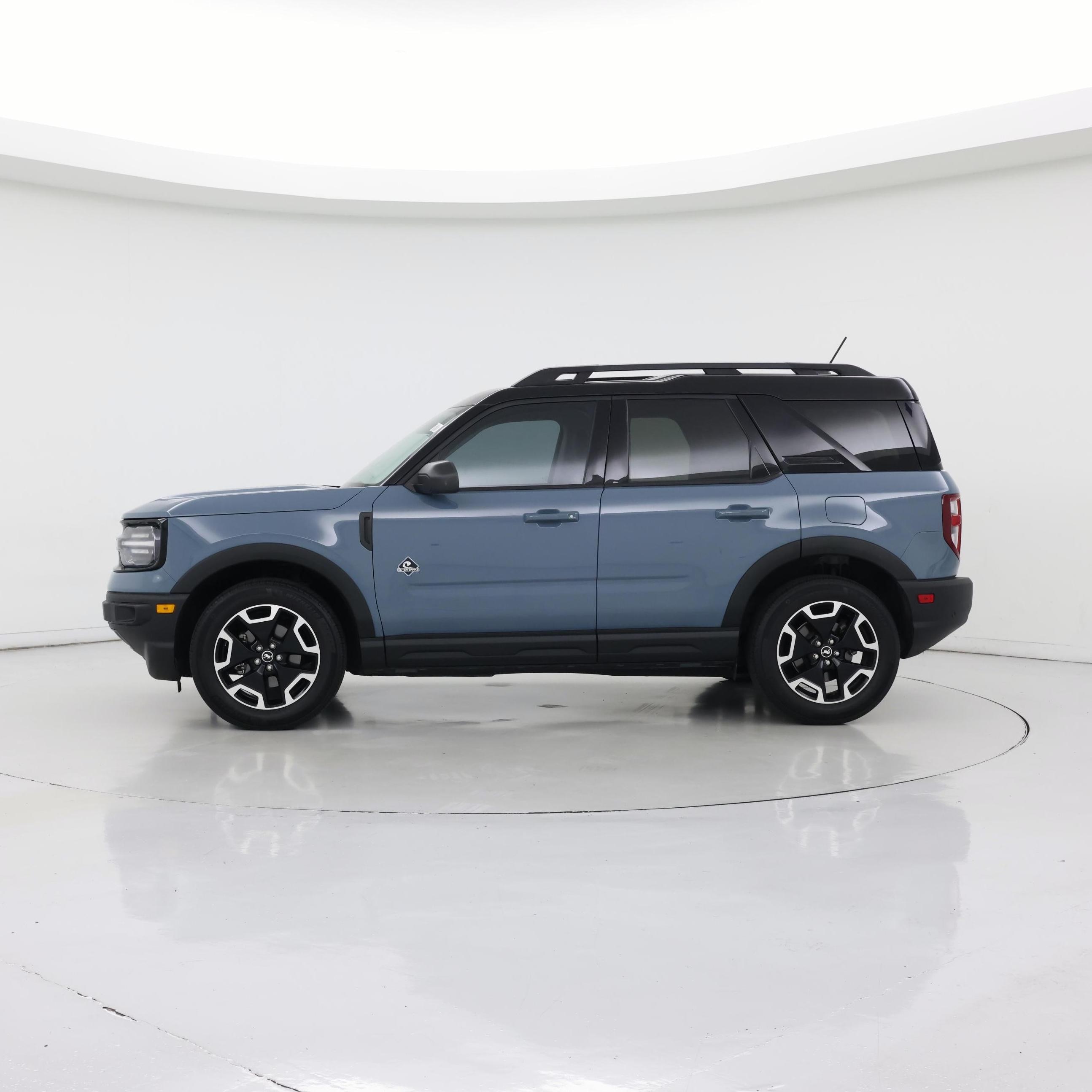 Thumbnail: 2023 Ford Bronco Sport - 3
