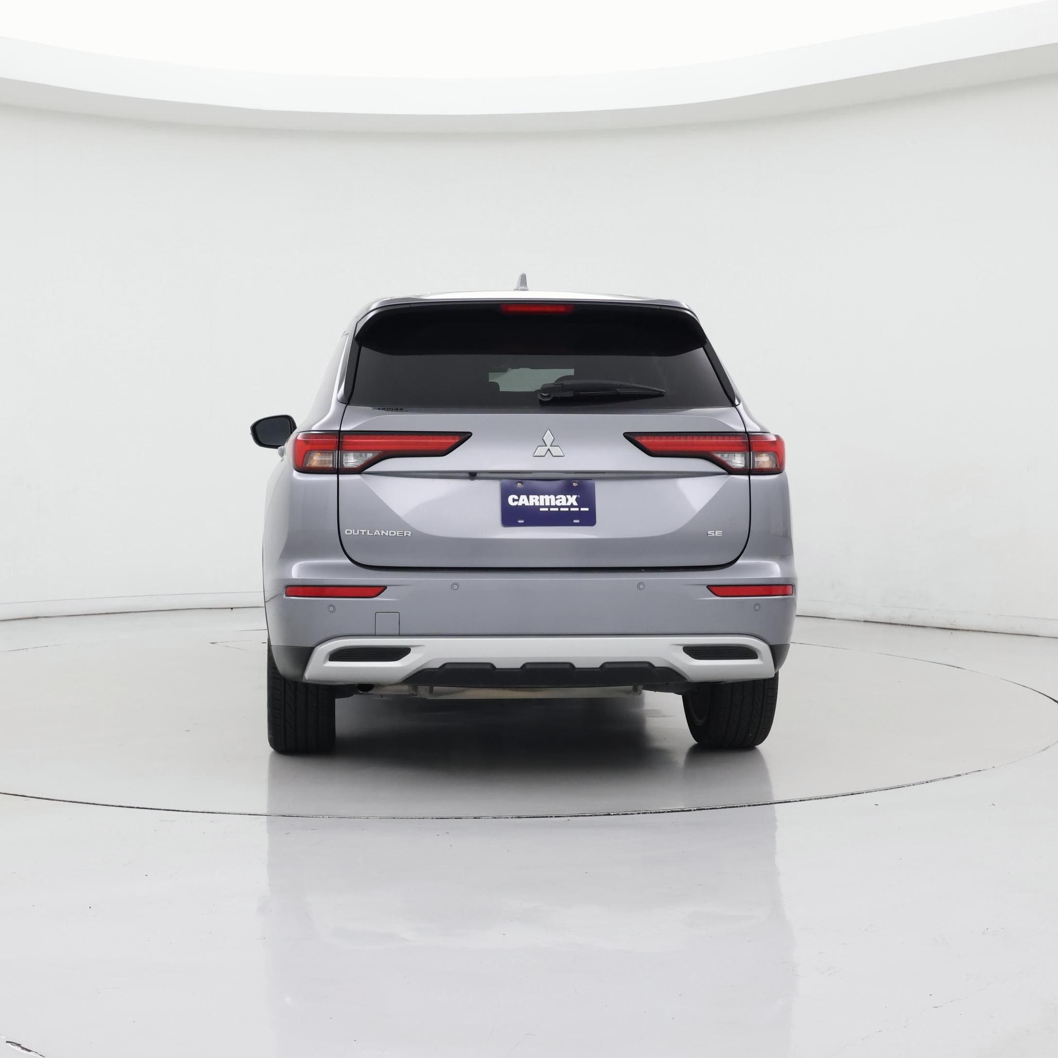 Thumbnail: 2023 Mitsubishi Outlander - 6