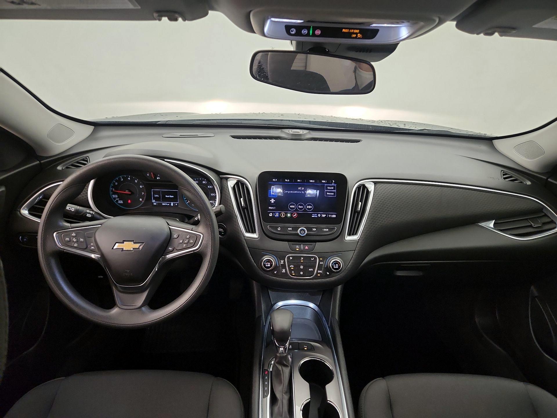 Thumbnail: 2021 Chevrolet Malibu - 9