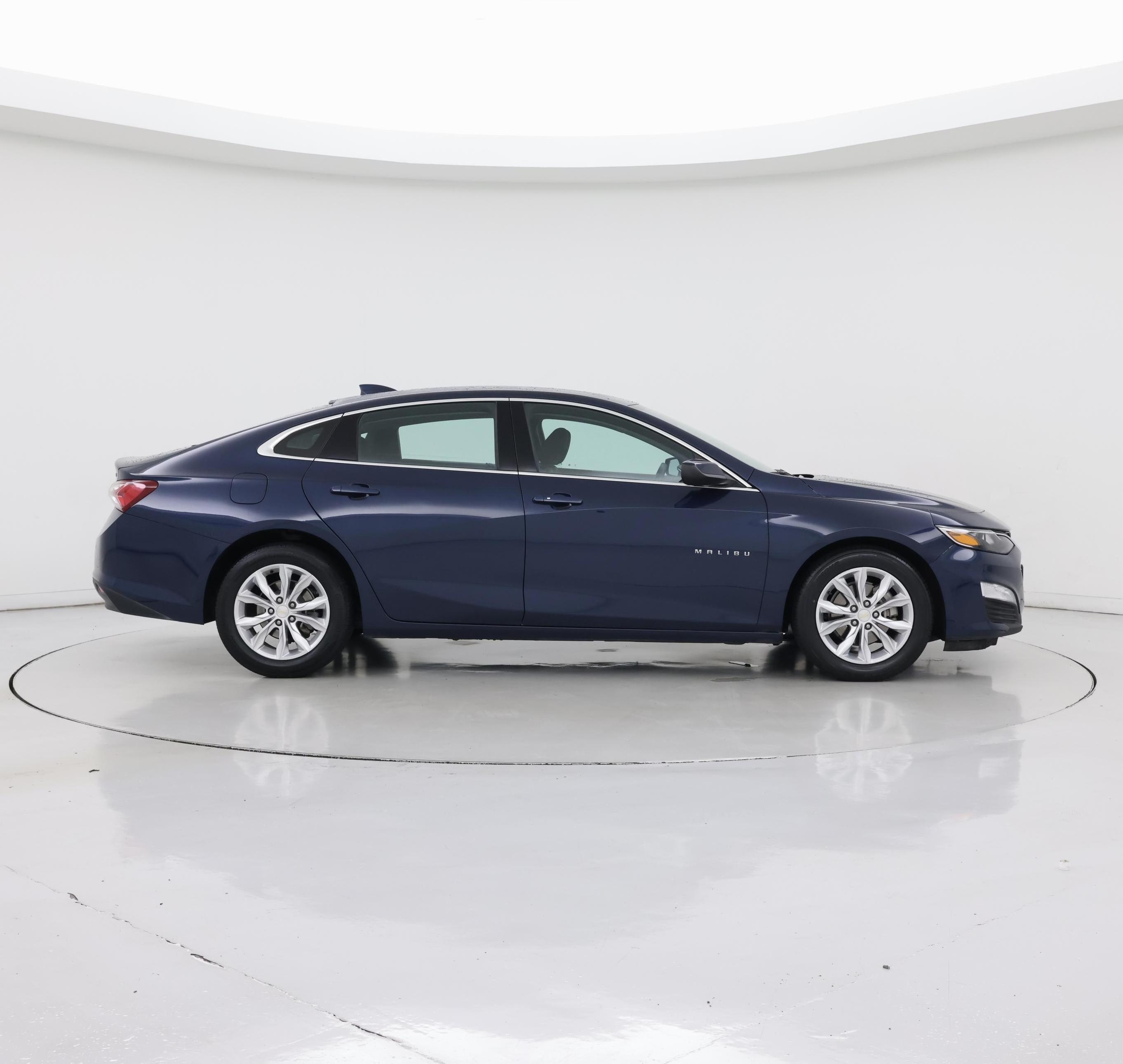Thumbnail: 2021 Chevrolet Malibu - 7