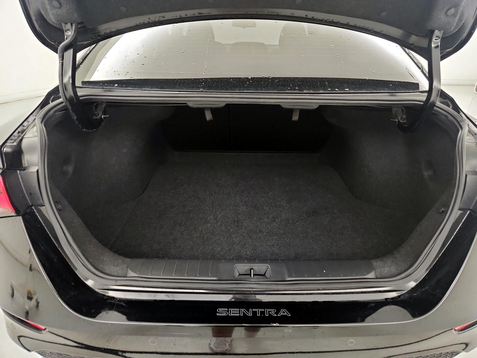Thumbnail: 2023 Nissan Sentra - 20