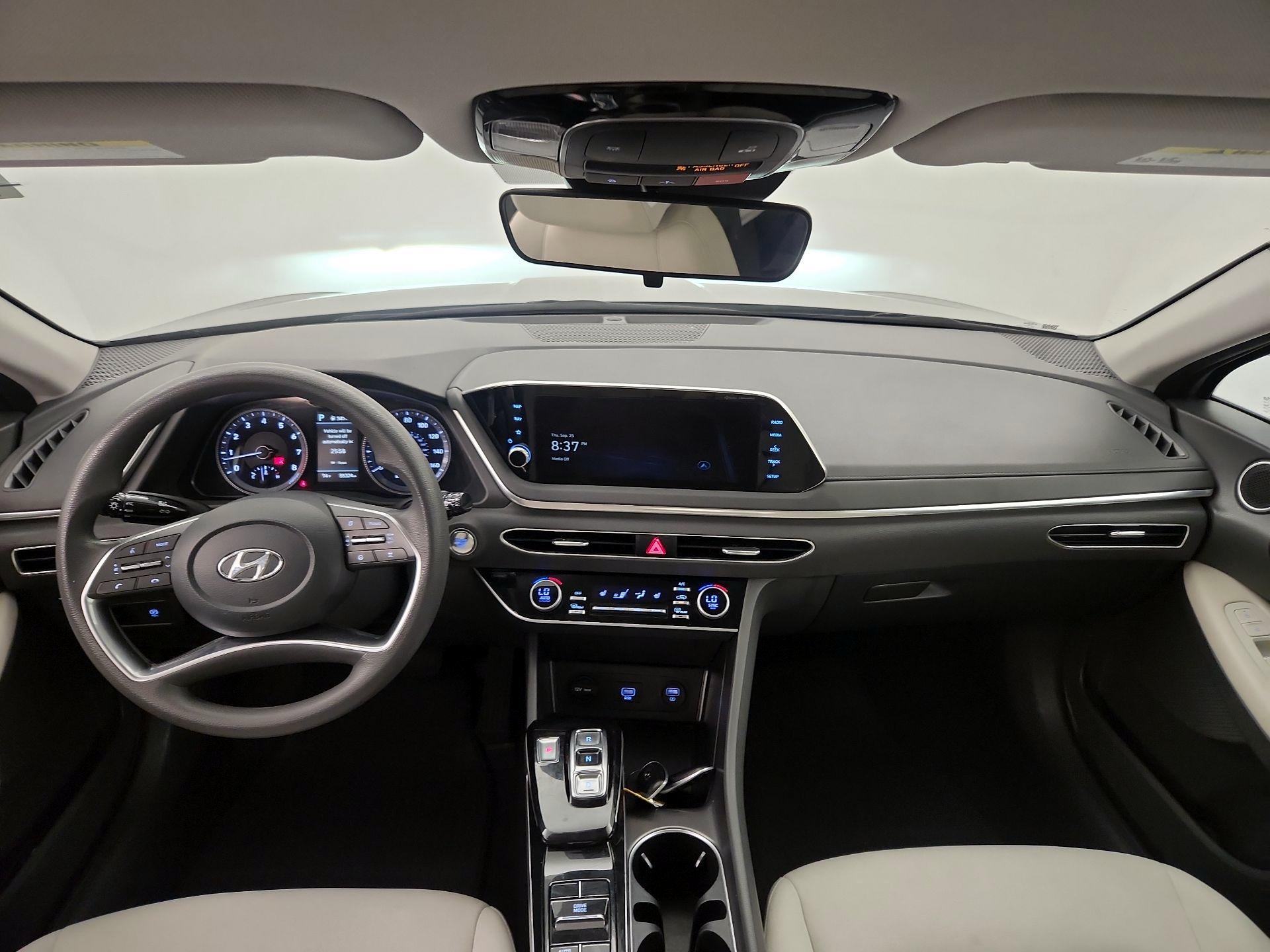 Thumbnail: 2023 Hyundai Sonata - 9