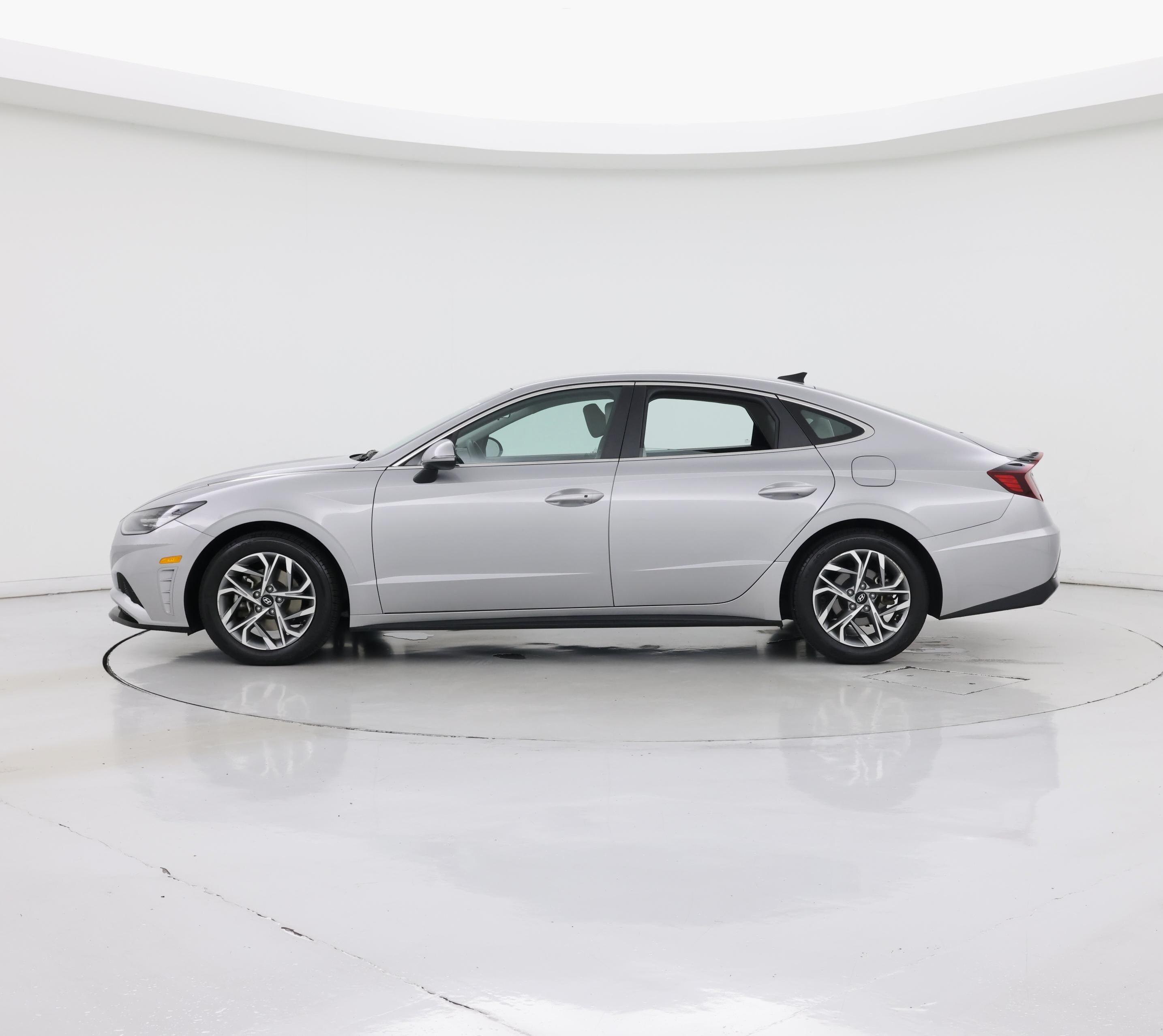 Thumbnail: 2023 Hyundai Sonata - 3