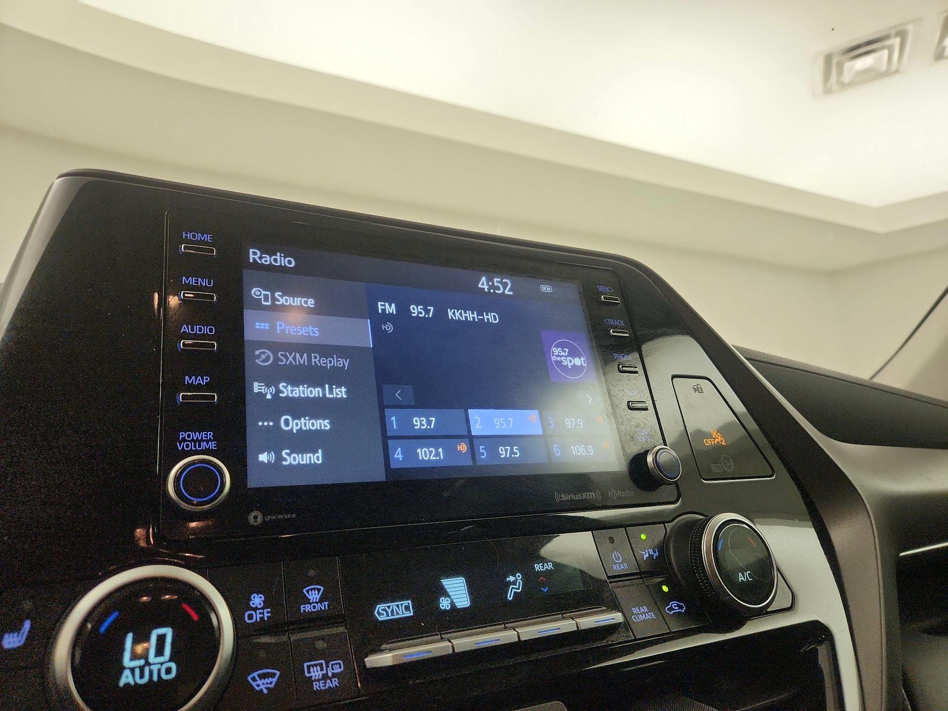 Thumbnail: 2021 Toyota Highlander - 13