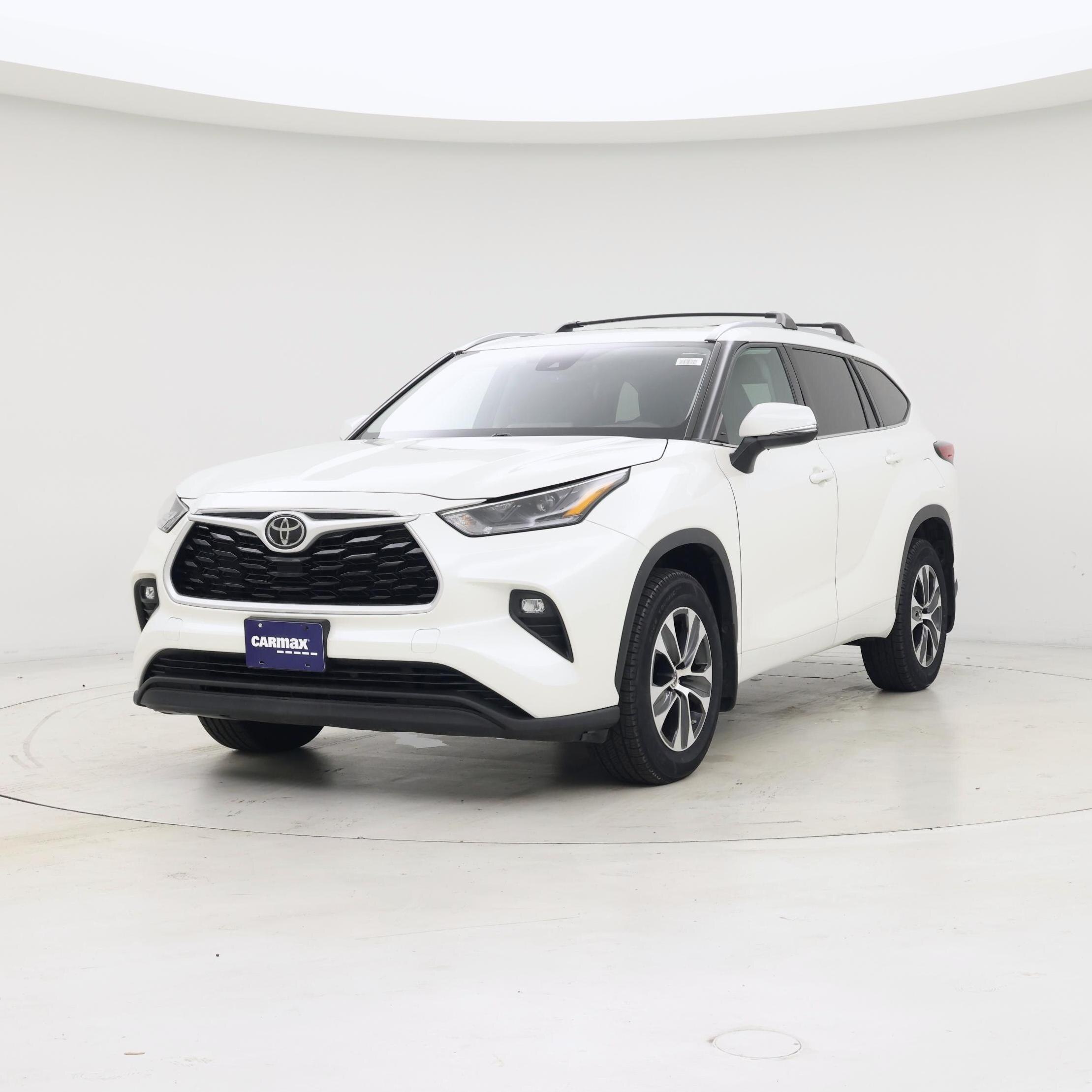 Thumbnail: 2021 Toyota Highlander - 4