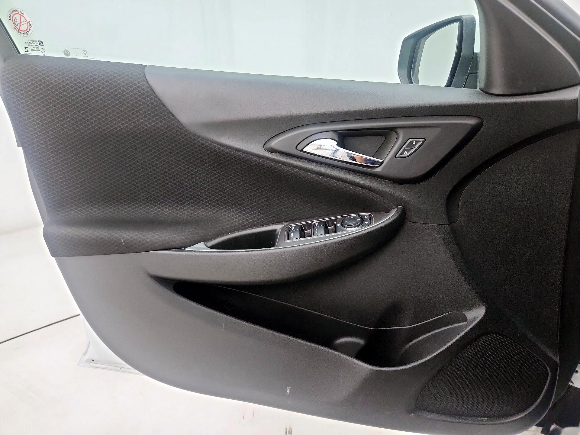Thumbnail: 2023 Chevrolet Malibu - 12