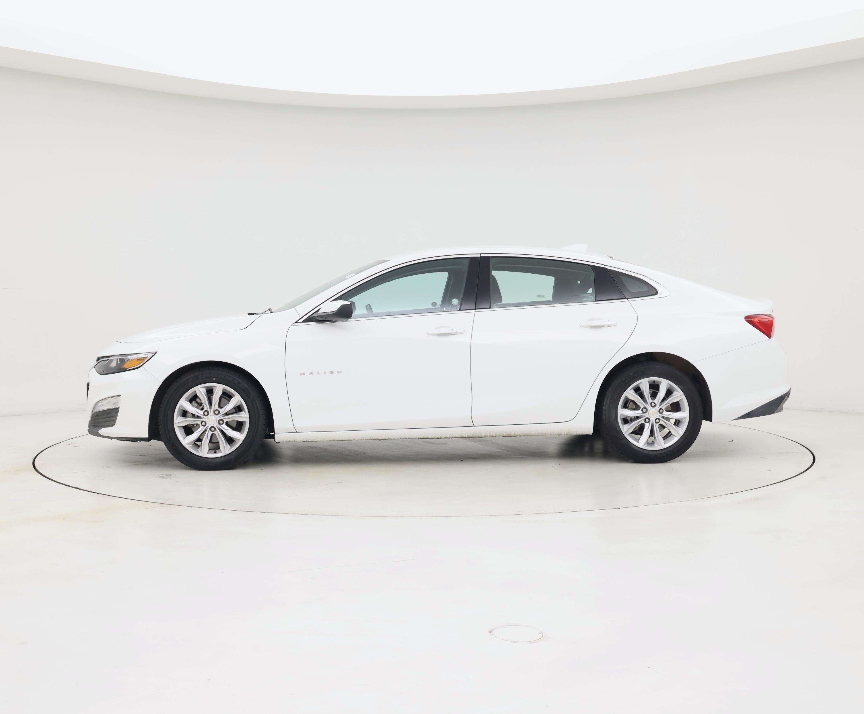Thumbnail: 2023 Chevrolet Malibu - 3