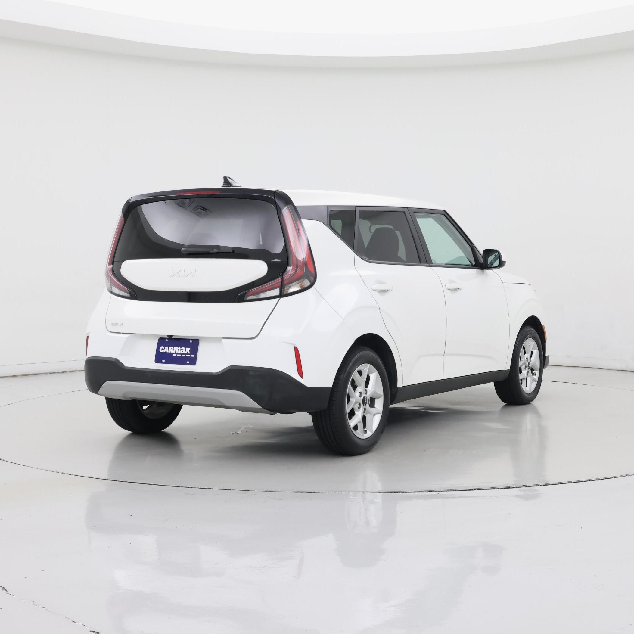 Thumbnail: 2023 Kia Soul - 8