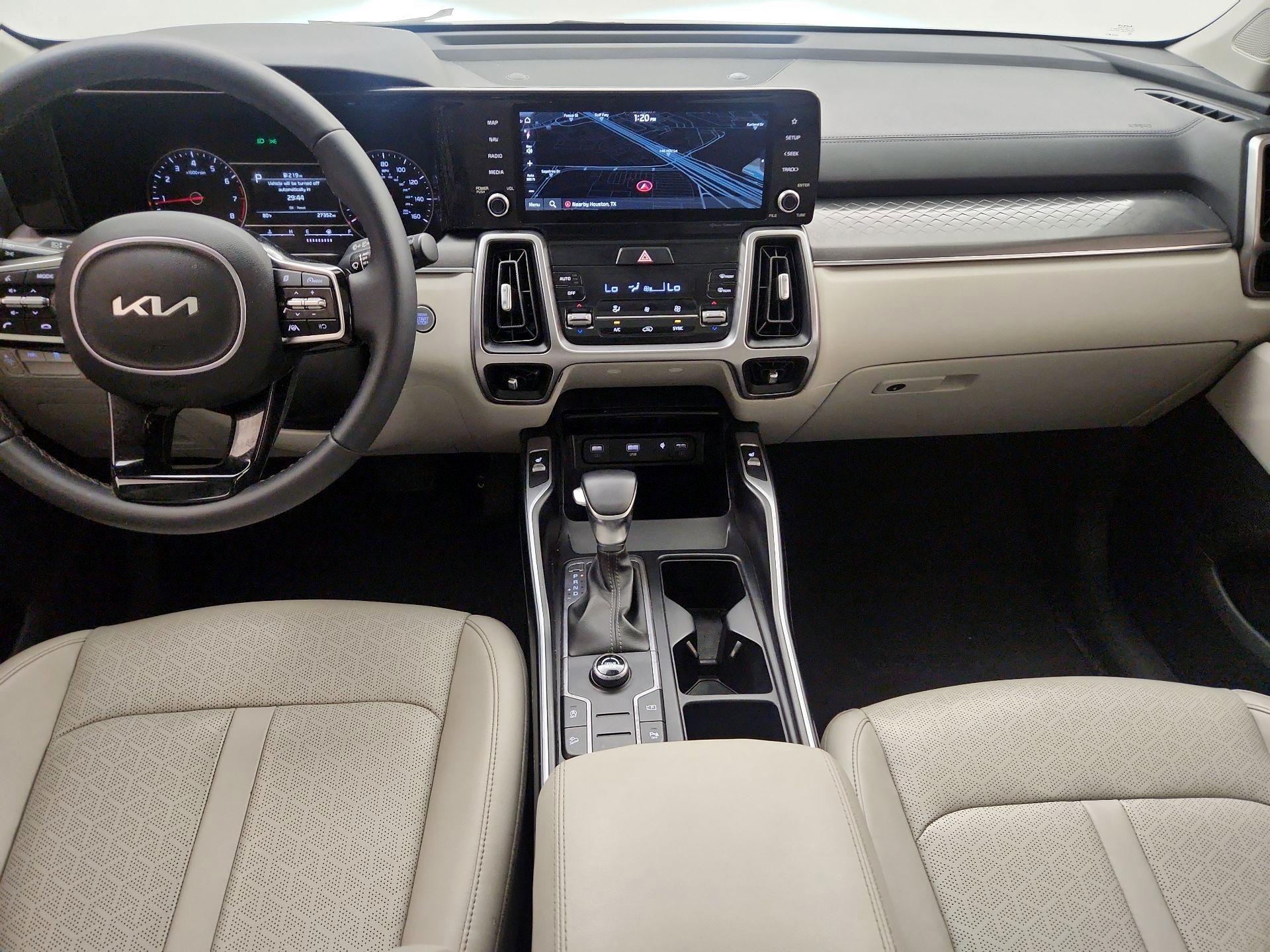 Thumbnail: 2023 Kia Sorento - 9