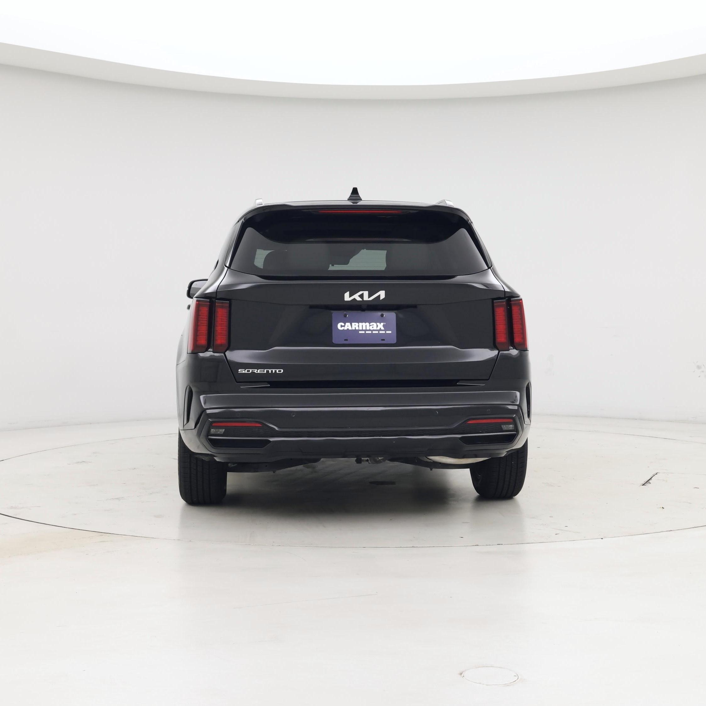 Thumbnail: 2023 Kia Sorento - 6