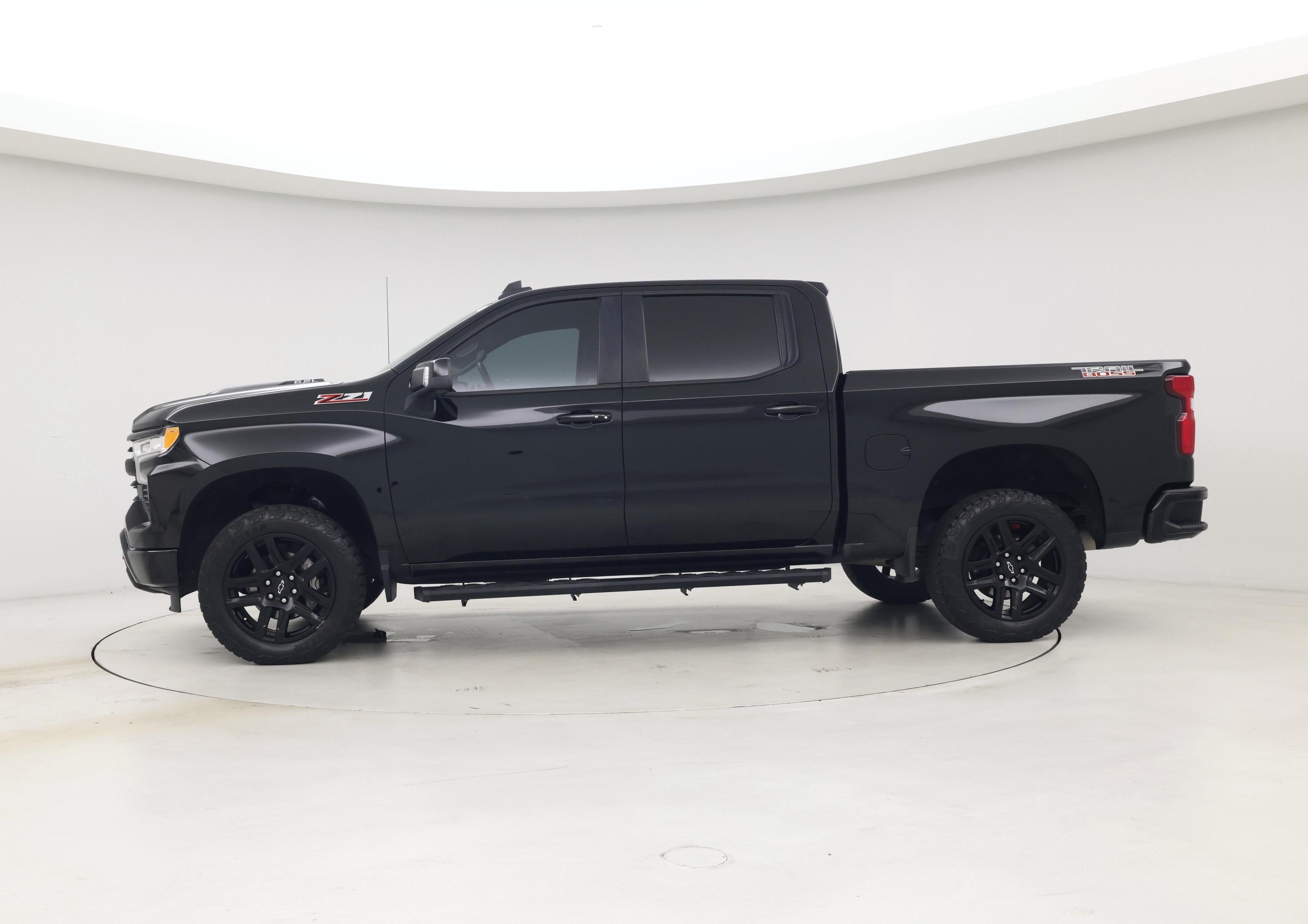 Thumbnail: 2022 Chevrolet Silverado 1500 - 3