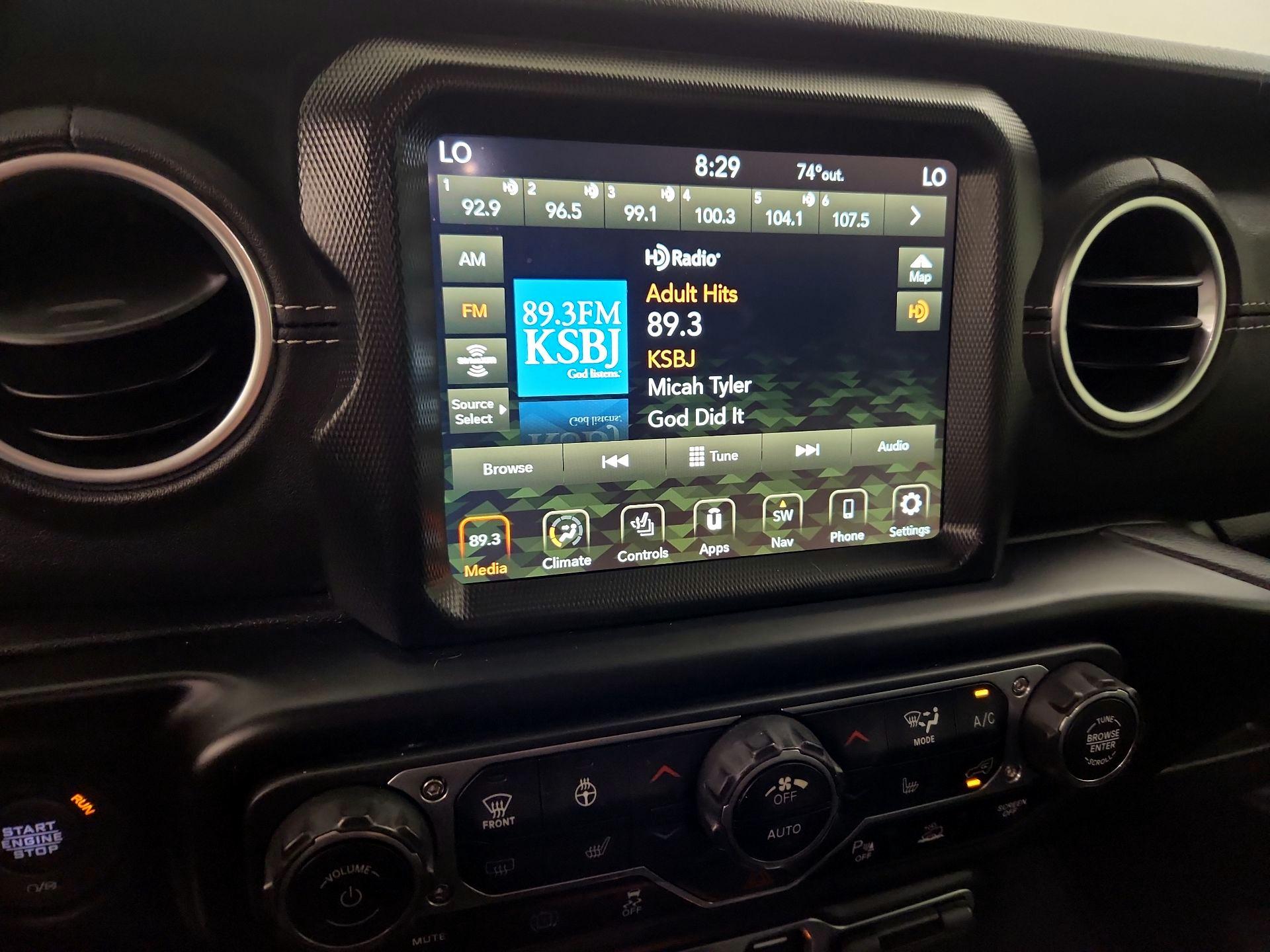 Thumbnail: 2022 Jeep Wrangler - 16