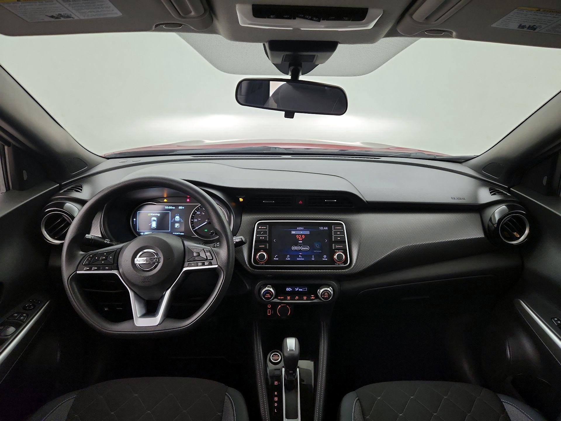 Thumbnail: 2020 Nissan Kicks - 9
