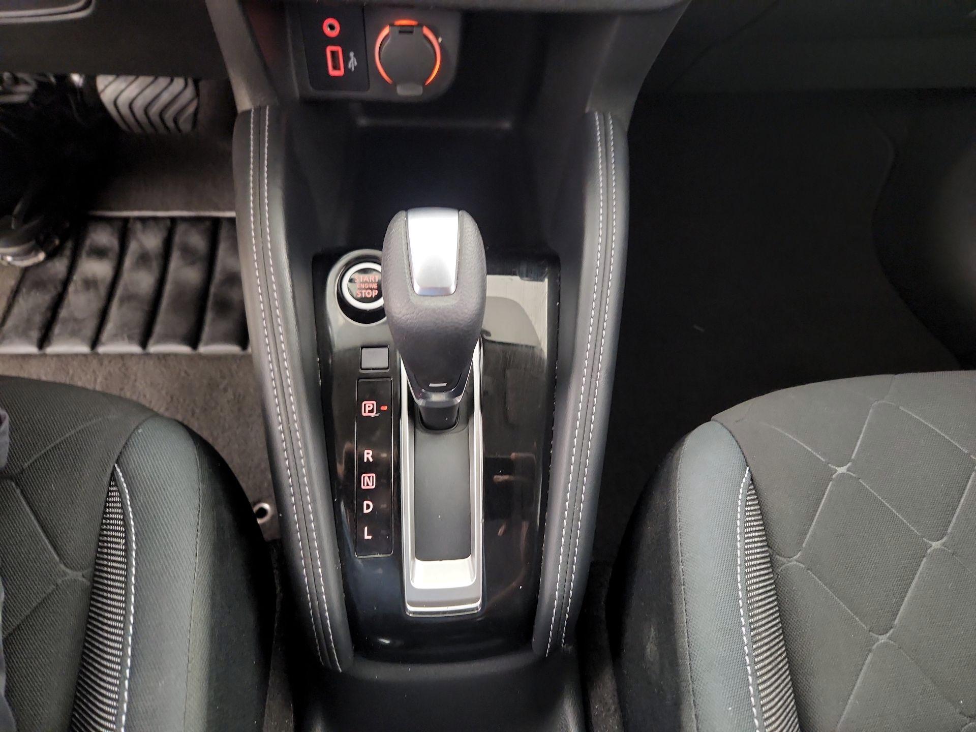 Thumbnail: 2020 Nissan Kicks - 17