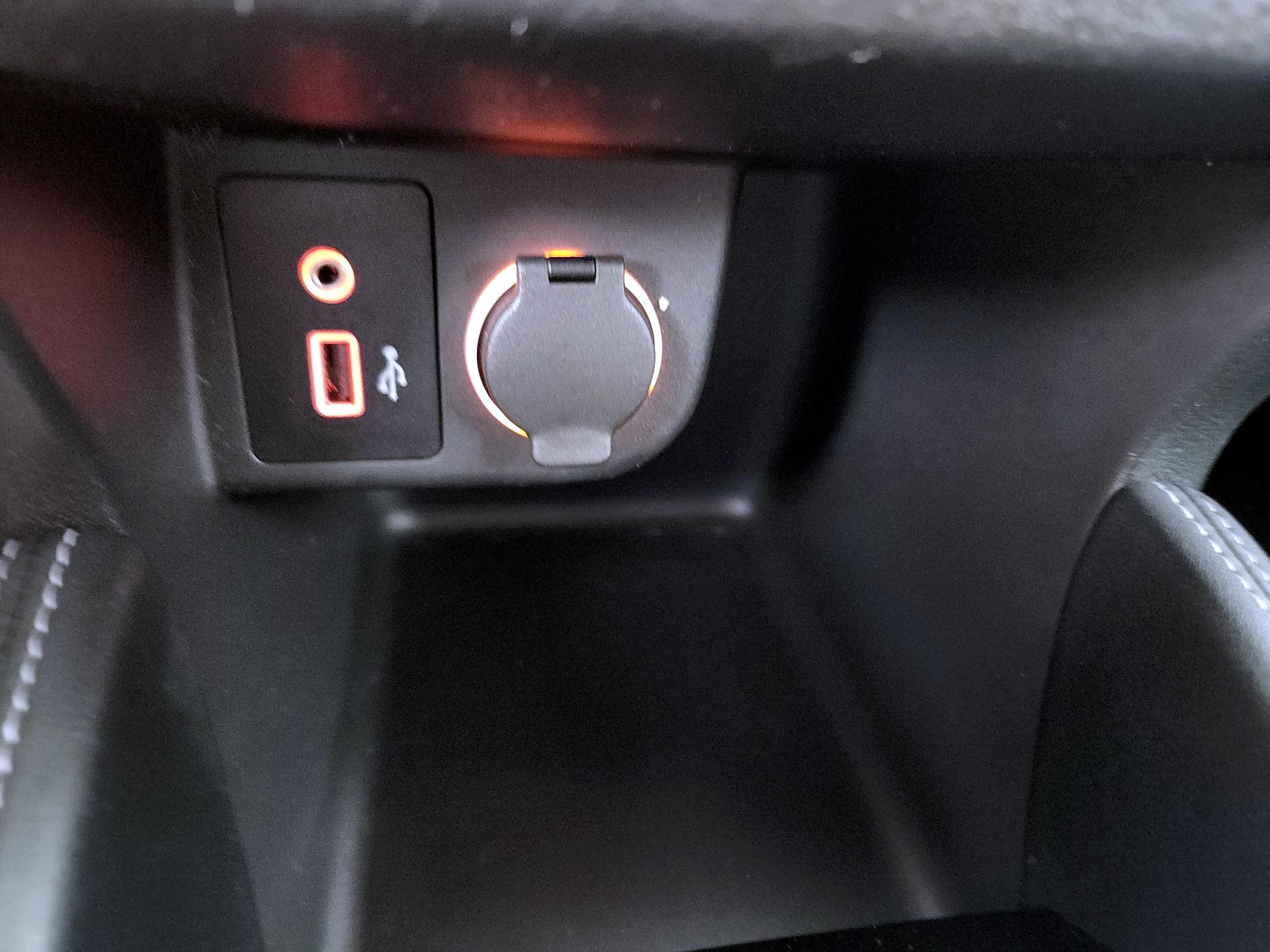 Thumbnail: 2020 Nissan Kicks - 18