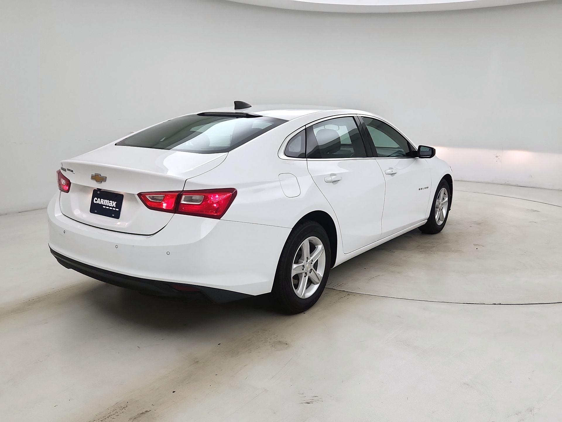 Thumbnail: 2020 Chevrolet Malibu - 5