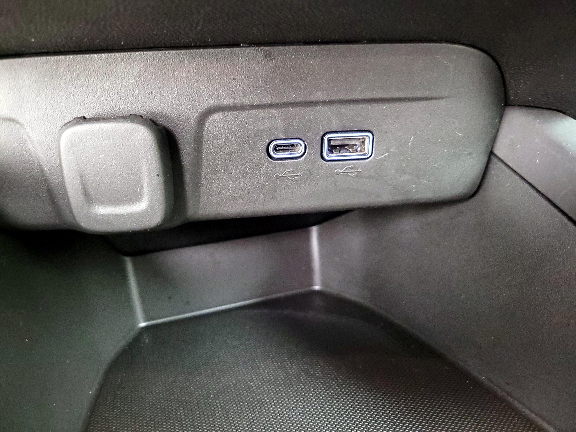 Thumbnail: 2024 Chevrolet Trax - 18