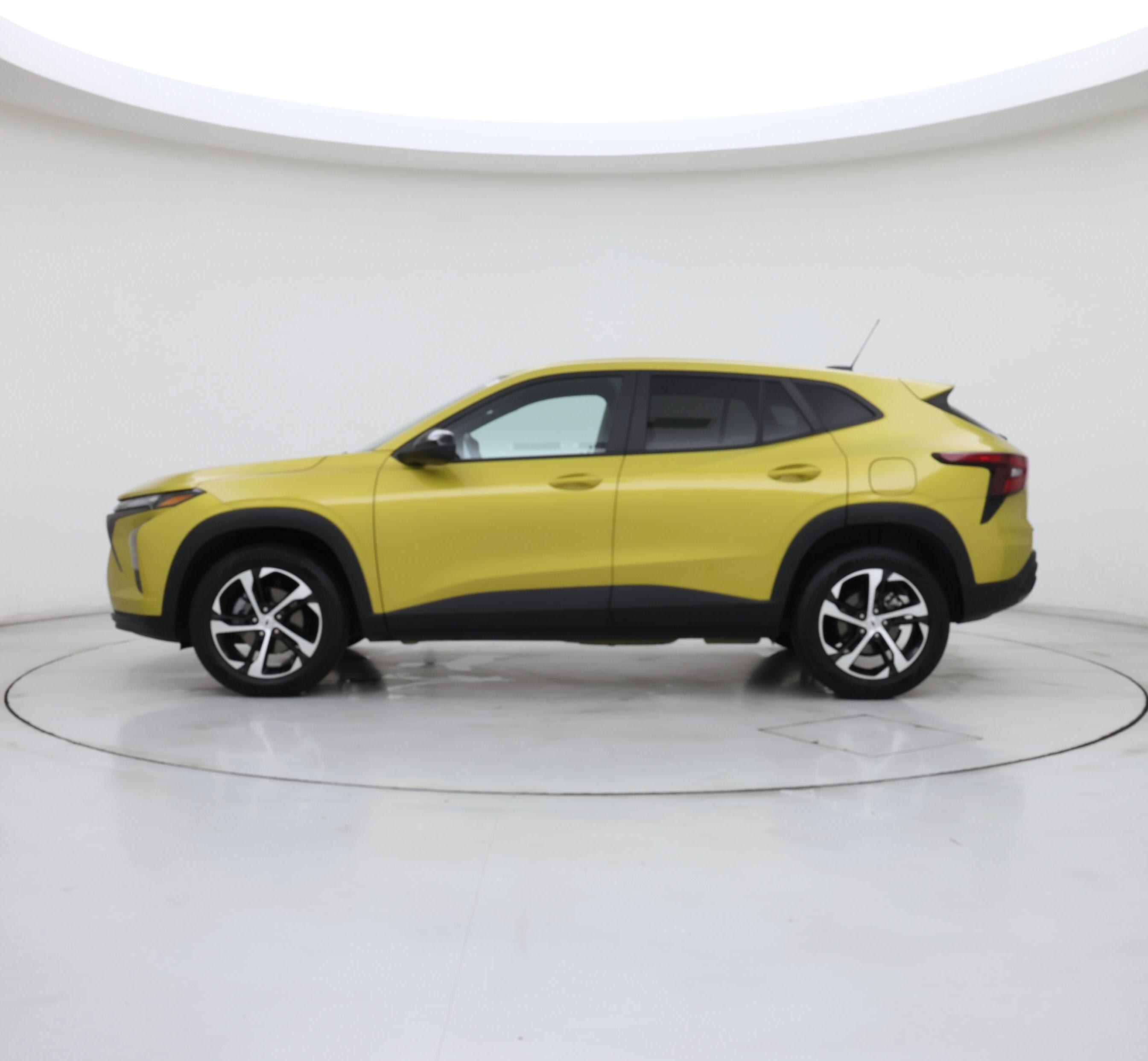 Thumbnail: 2024 Chevrolet Trax - 3