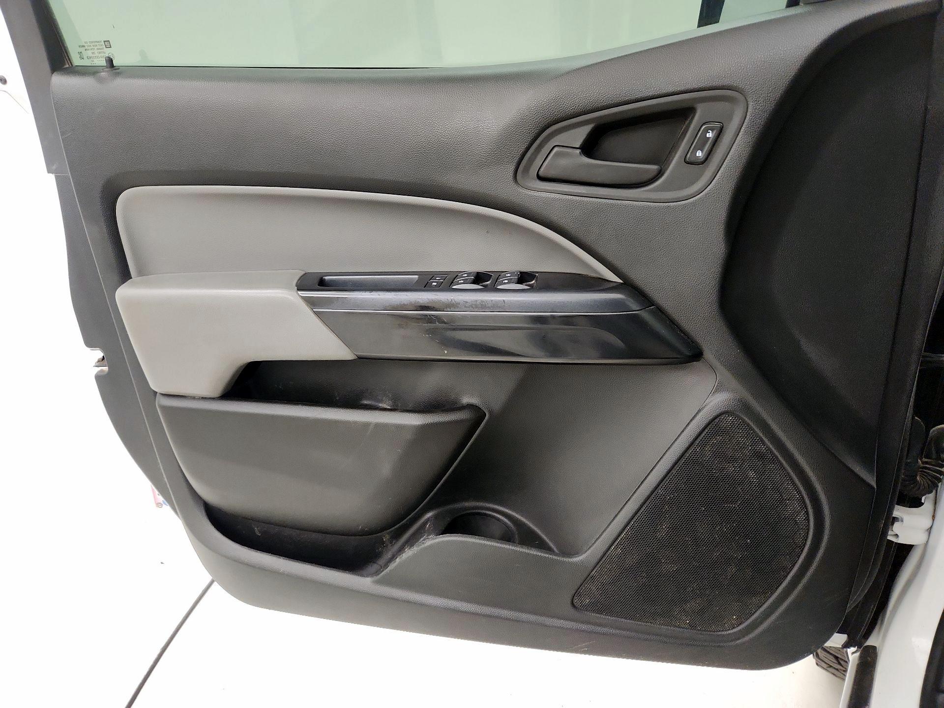 Thumbnail: 2022 Chevrolet Colorado - 10