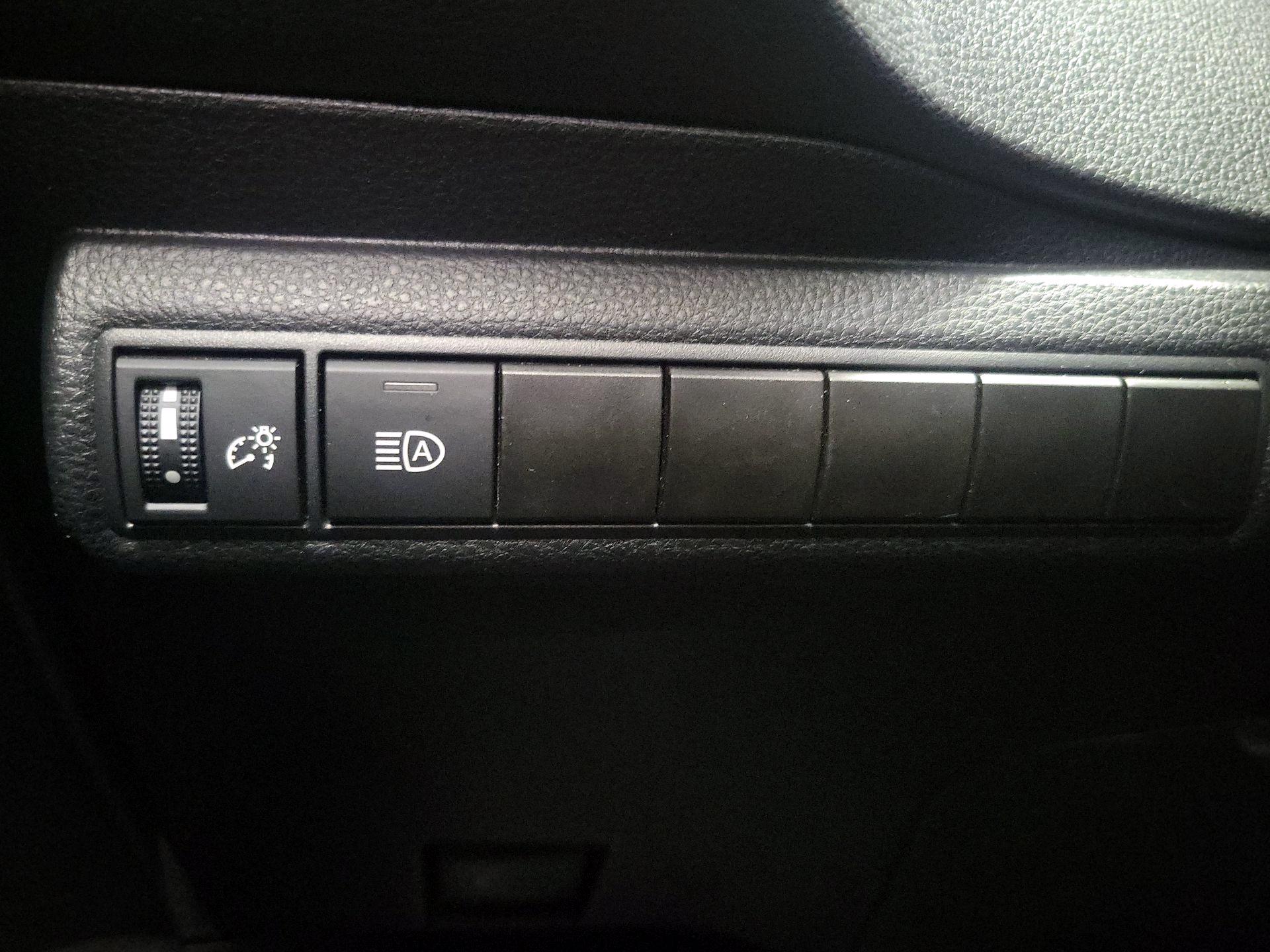 Thumbnail: 2024 Toyota Corolla - 13