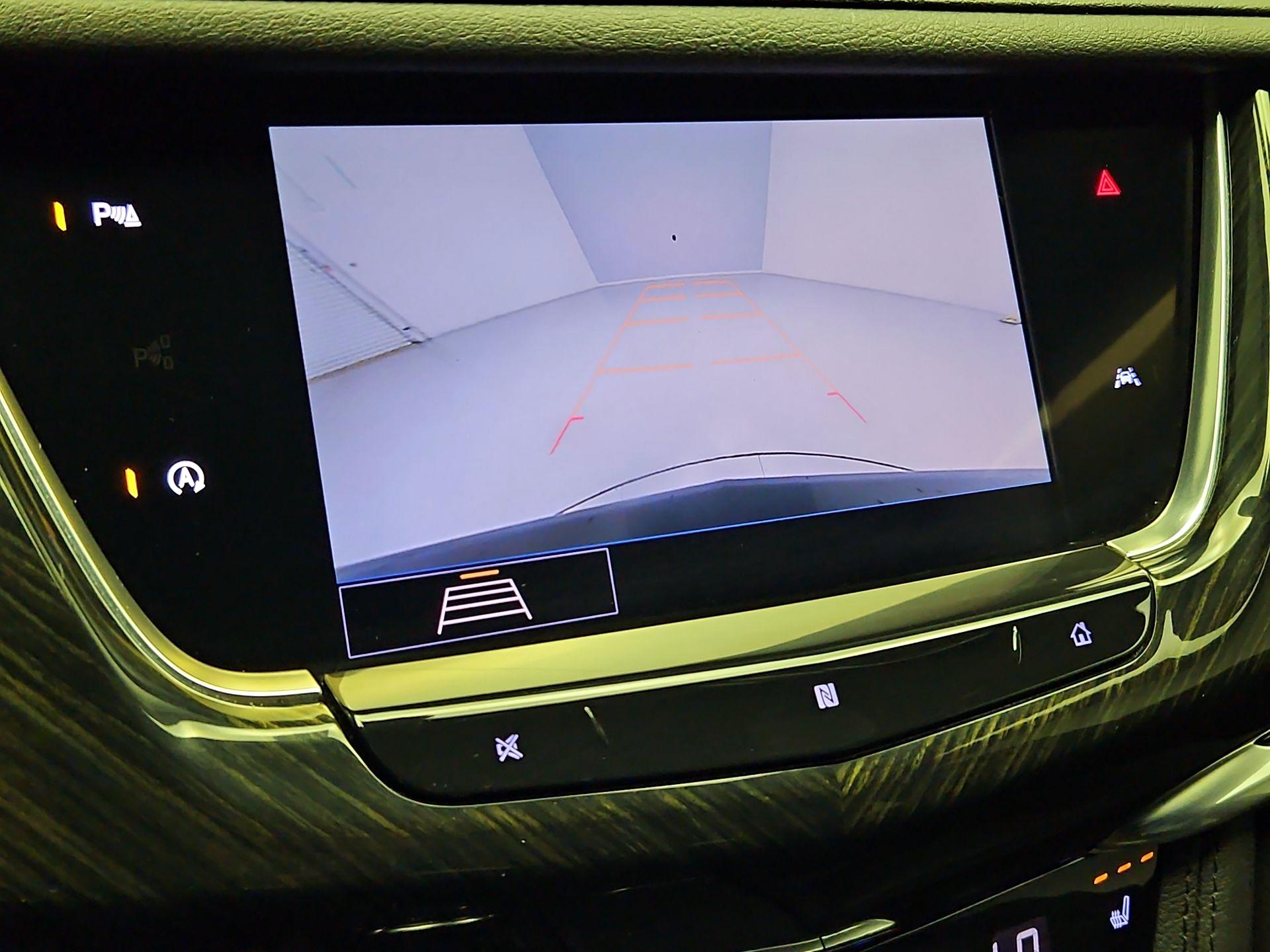 Thumbnail: 2020 Cadillac XT6 - 14