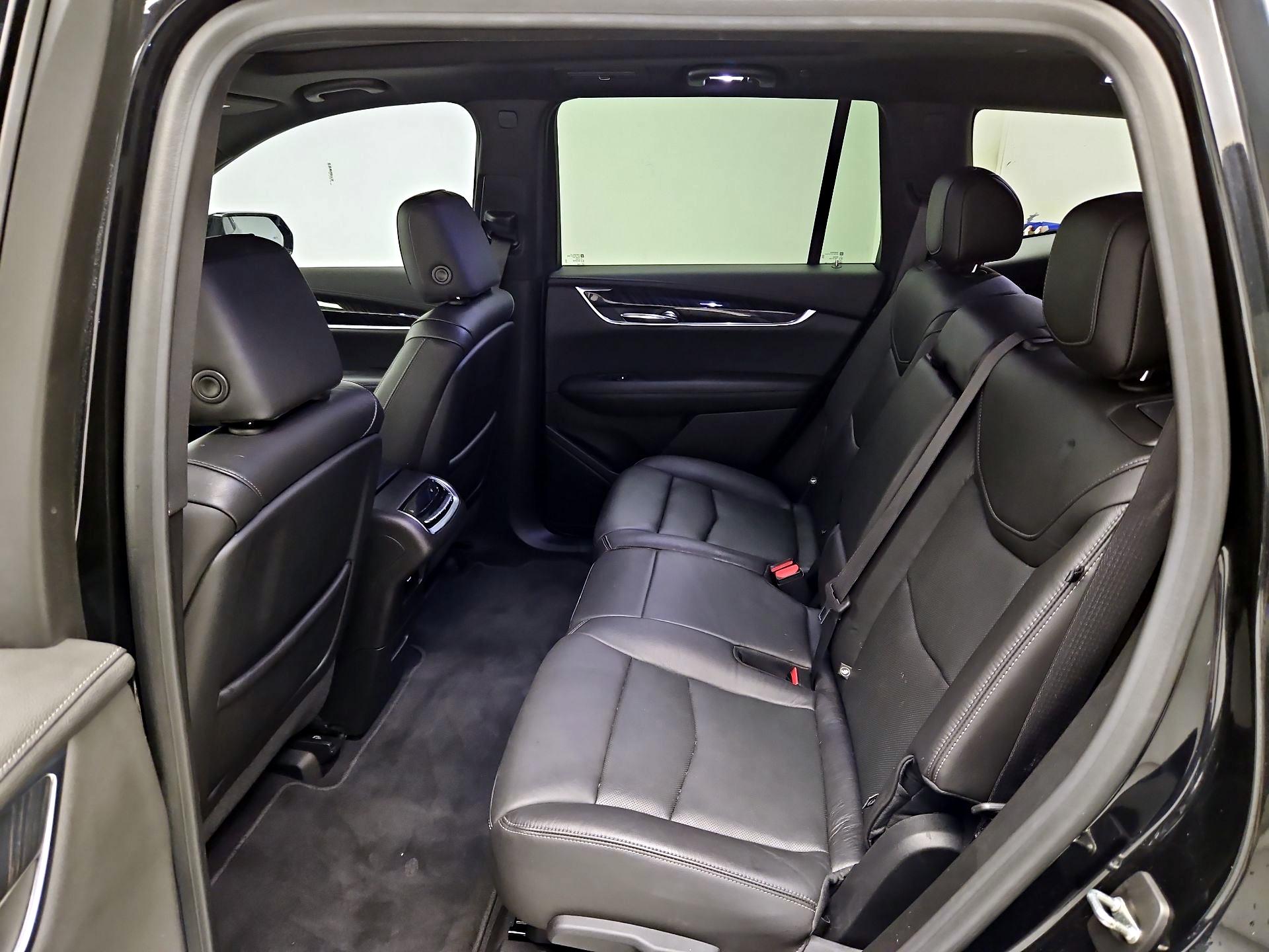 Thumbnail: 2020 Cadillac XT6 - 20