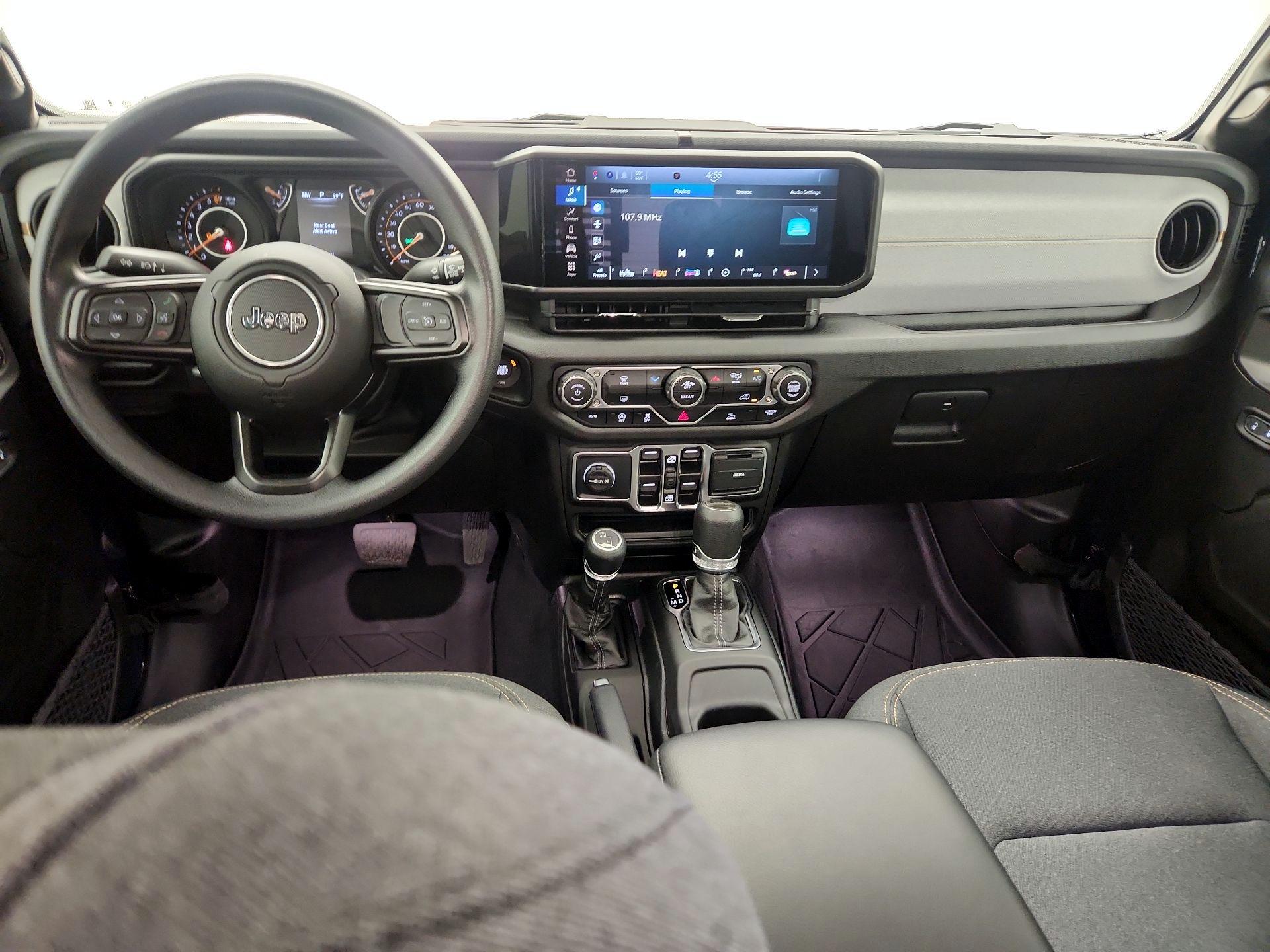 Thumbnail: 2025 Jeep Gladiator - 9