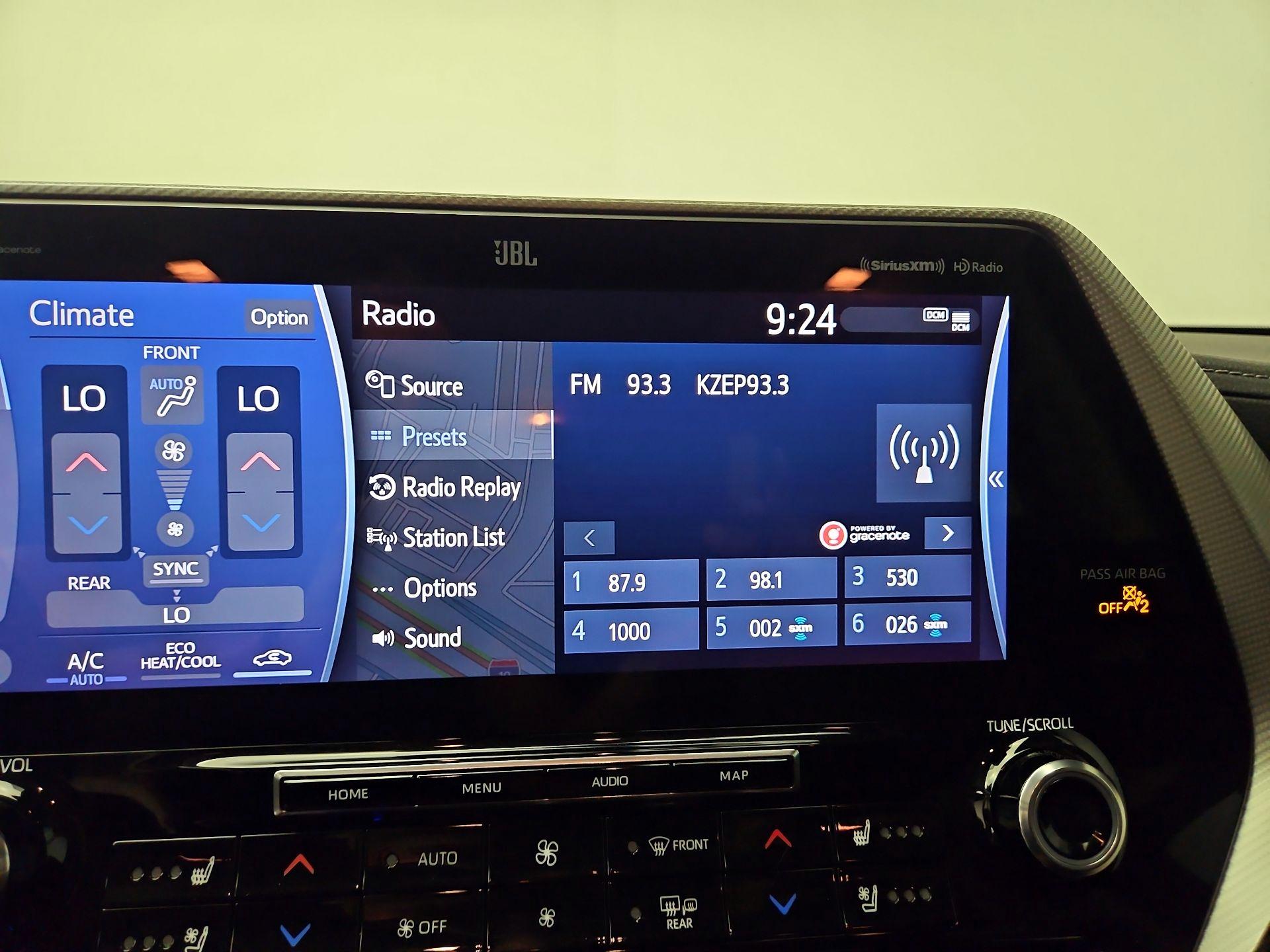 Thumbnail: 2021 Toyota Highlander - 16