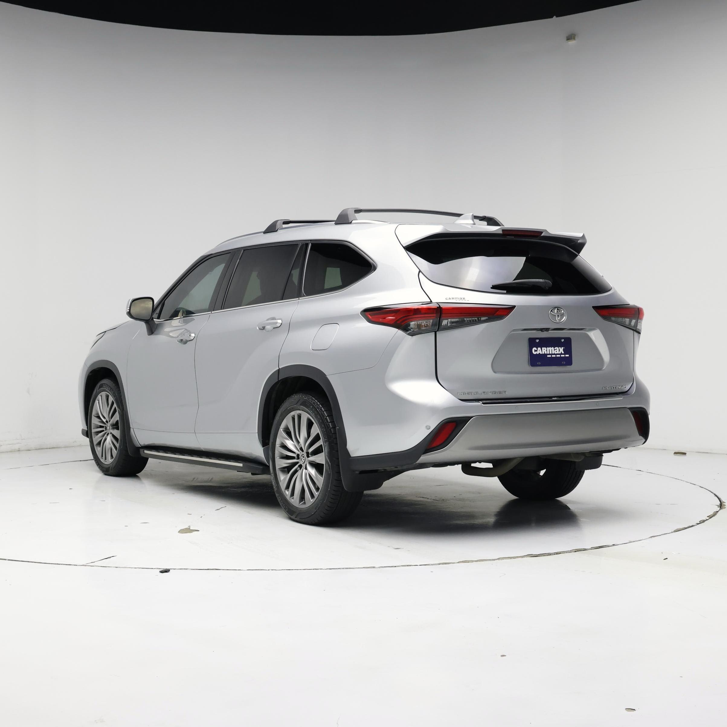 Thumbnail: 2021 Toyota Highlander - 2