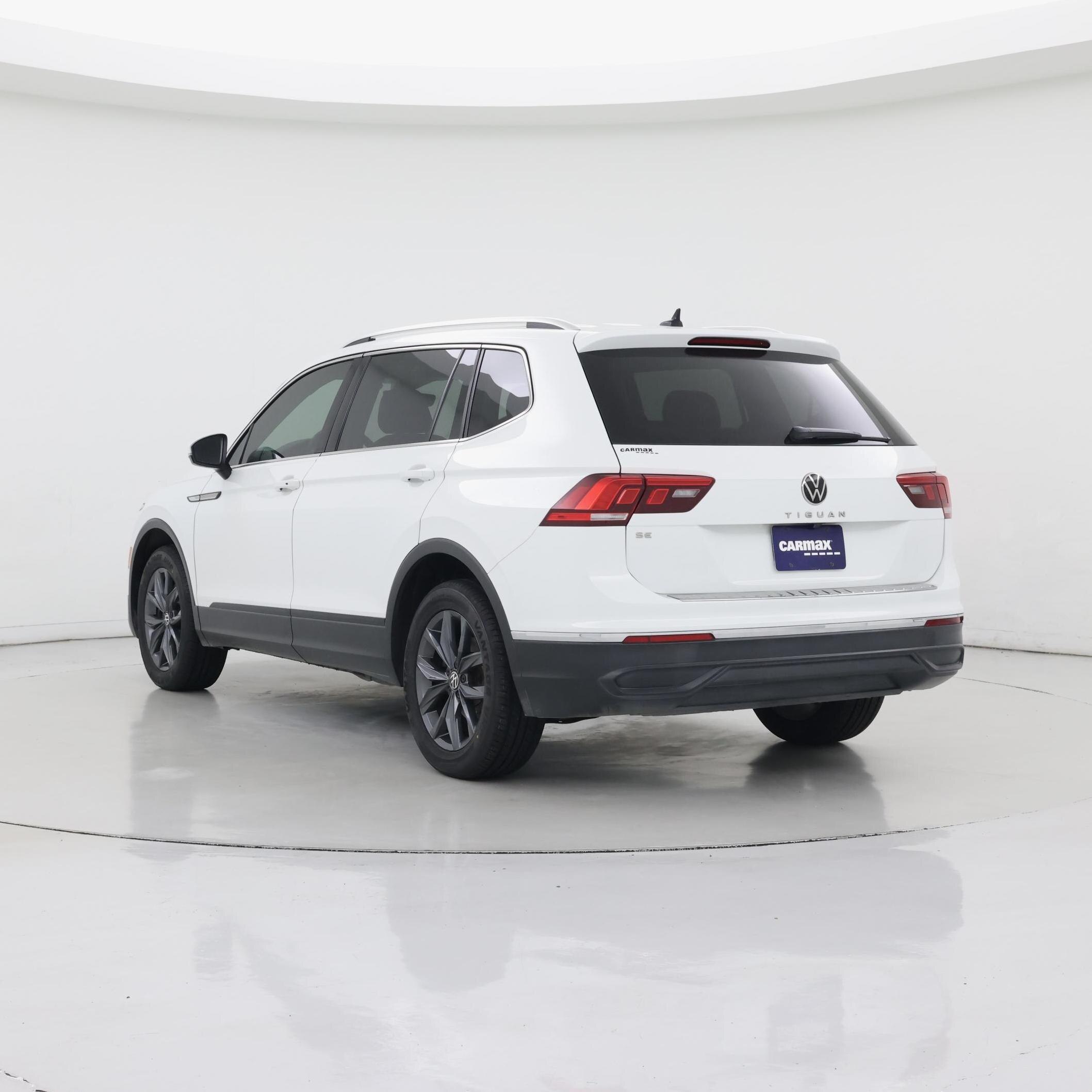 Thumbnail: 2022 Volkswagen Tiguan - 2