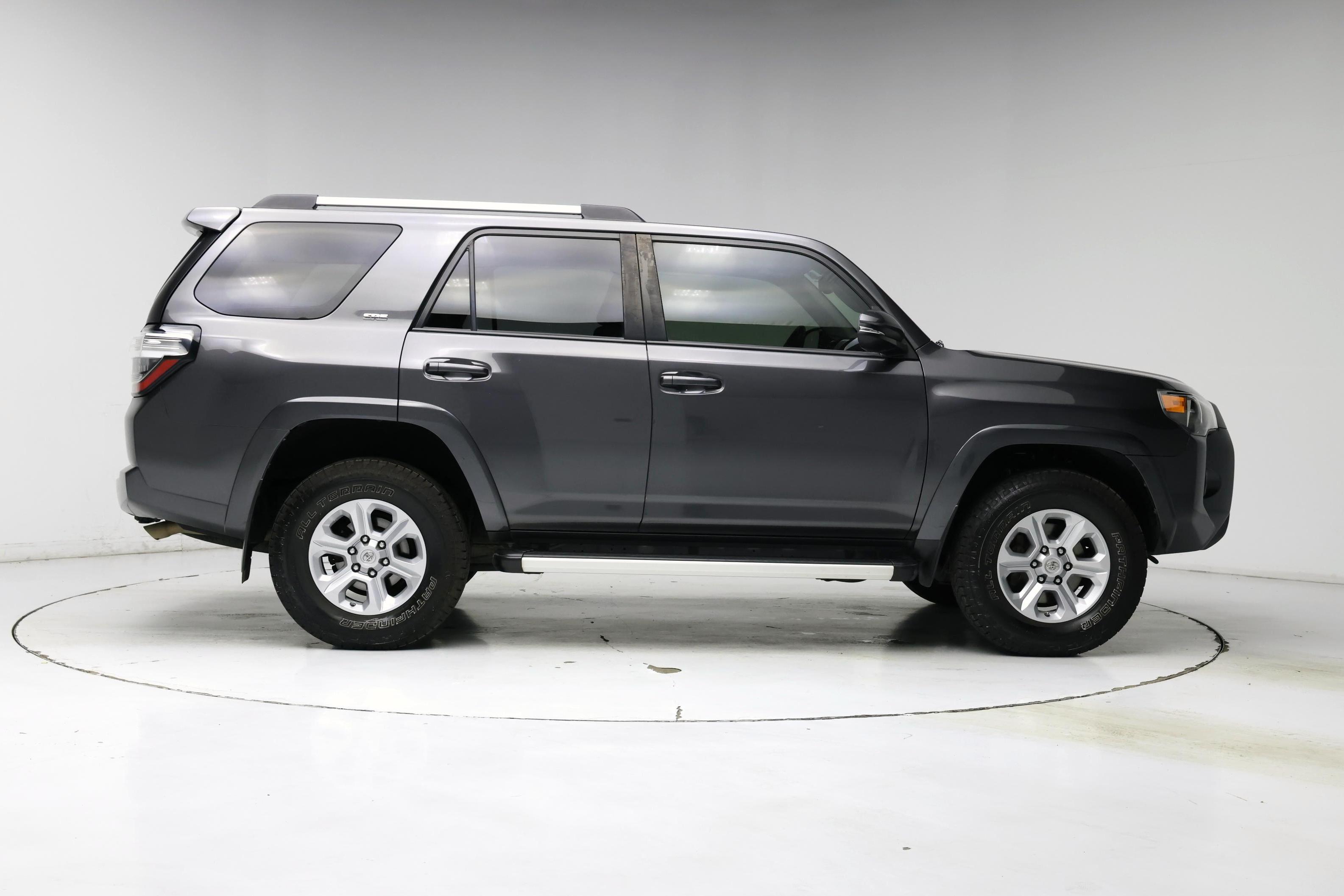Thumbnail: 2020 Toyota 4Runner - 7