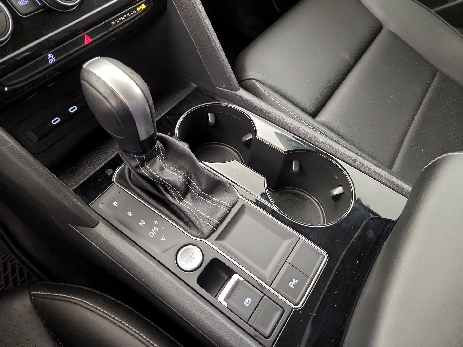 Thumbnail: 2023 Volkswagen Atlas - 17