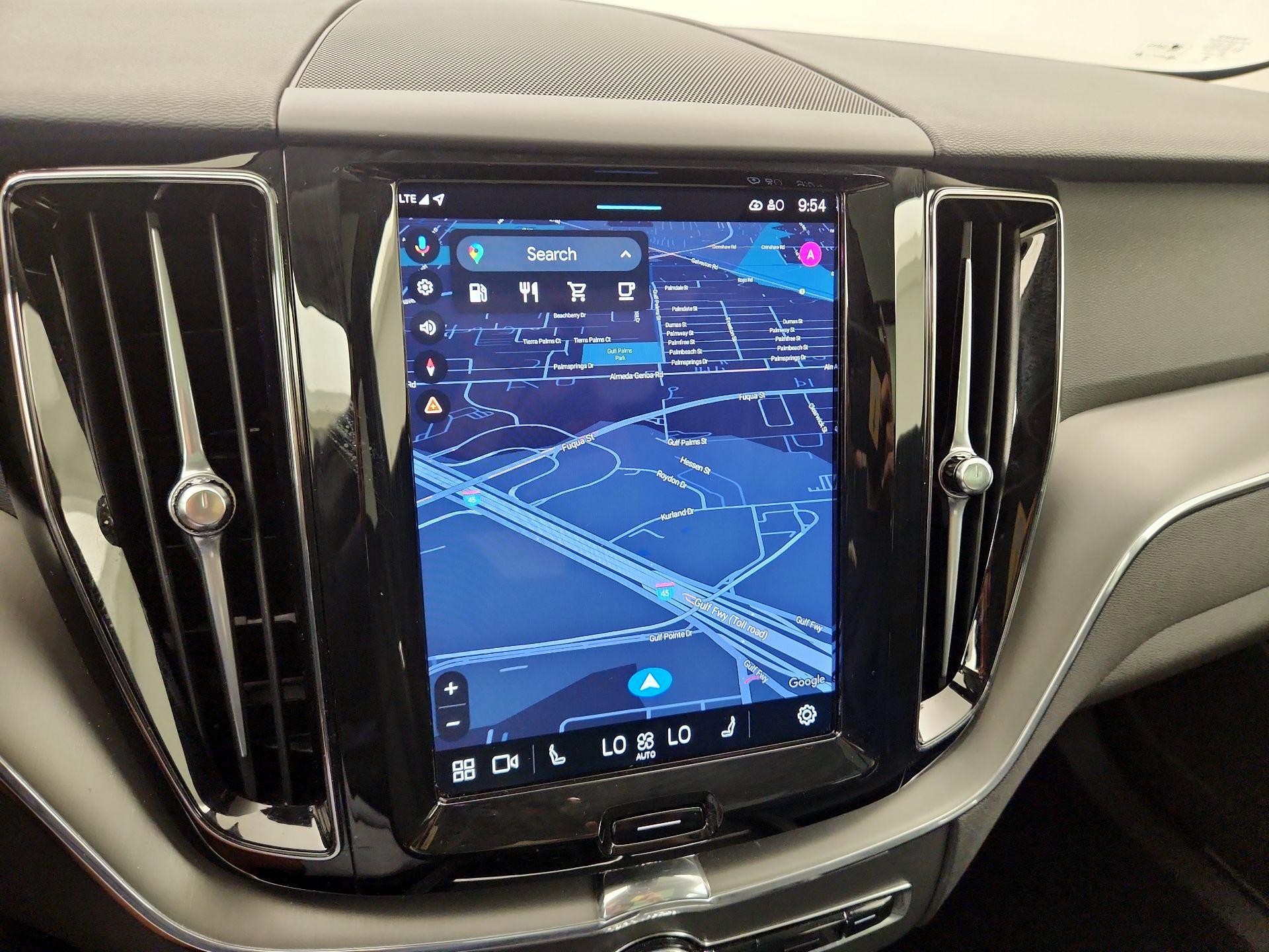 Thumbnail: 2025 Volvo XC60 - 14