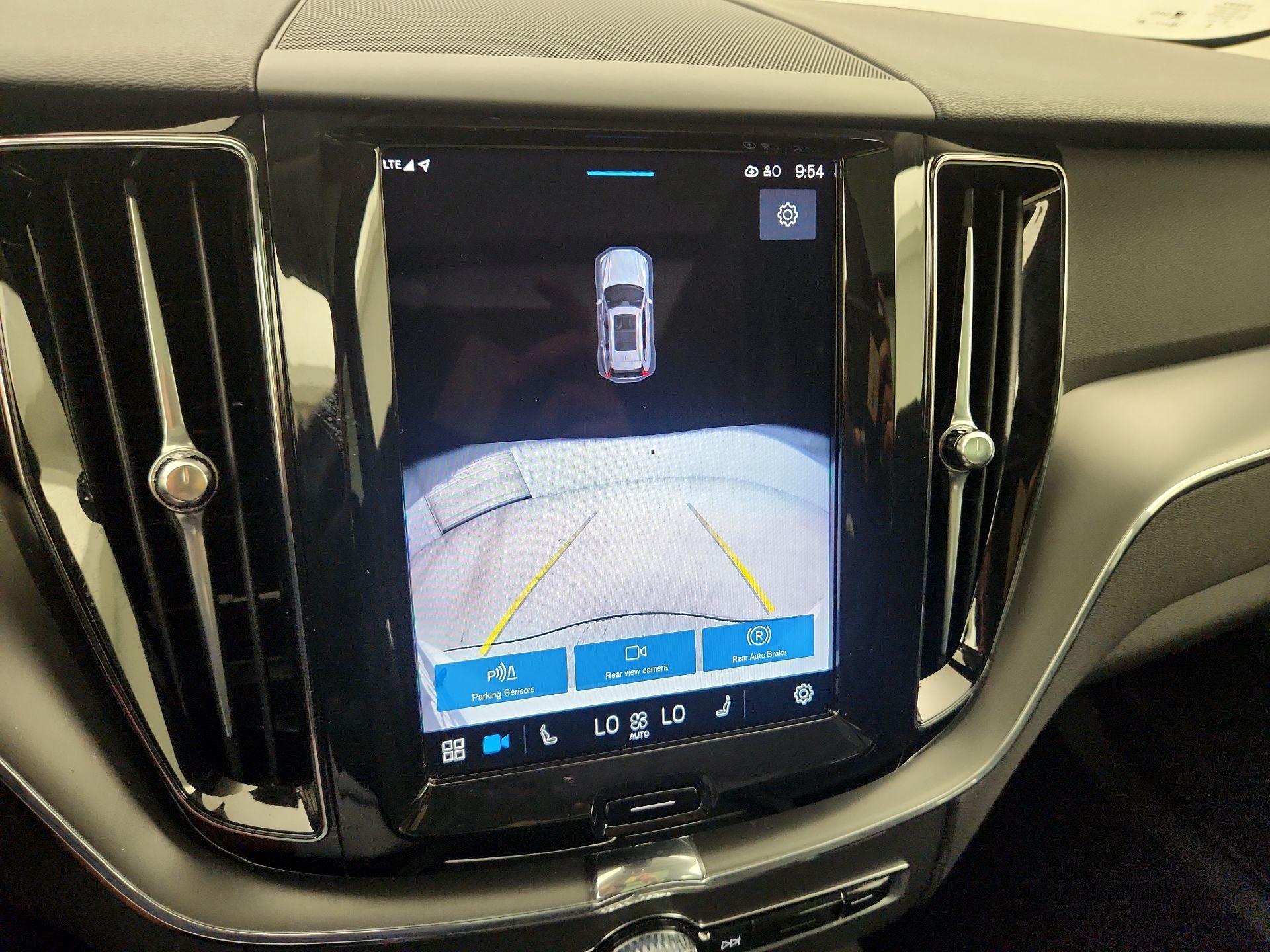 Thumbnail: 2025 Volvo XC60 - 15
