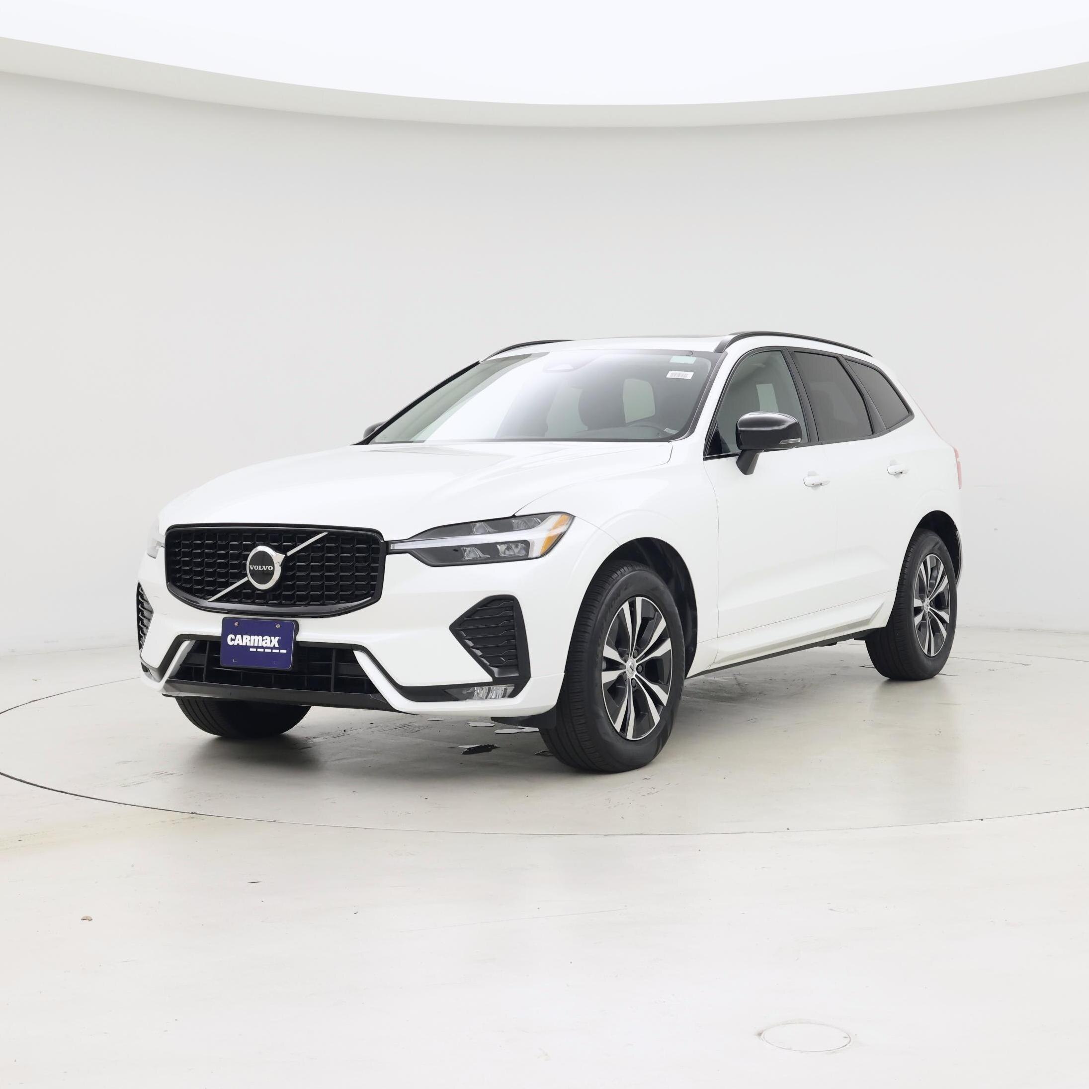 Thumbnail: 2025 Volvo XC60 - 4