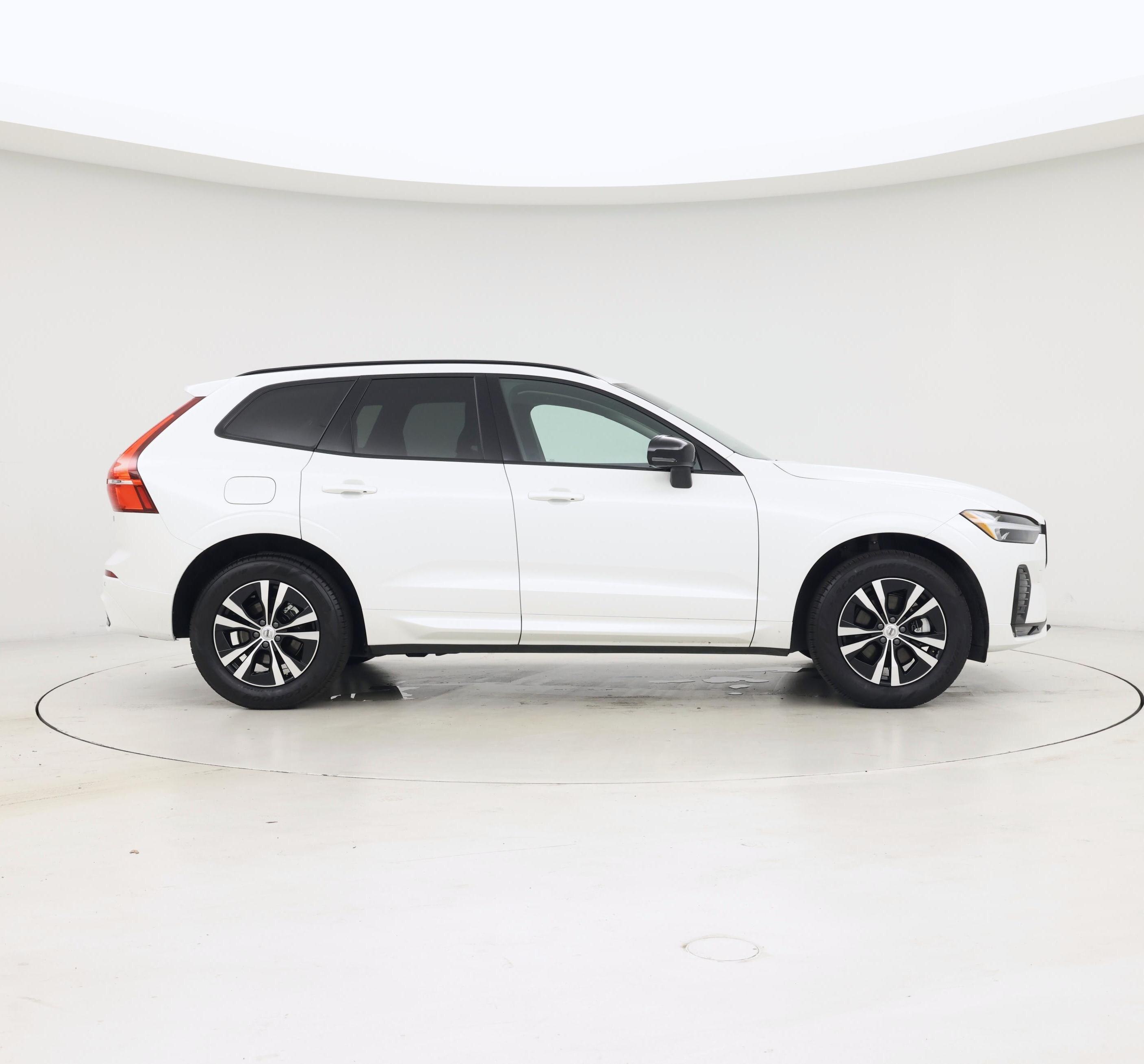Thumbnail: 2025 Volvo XC60 - 7