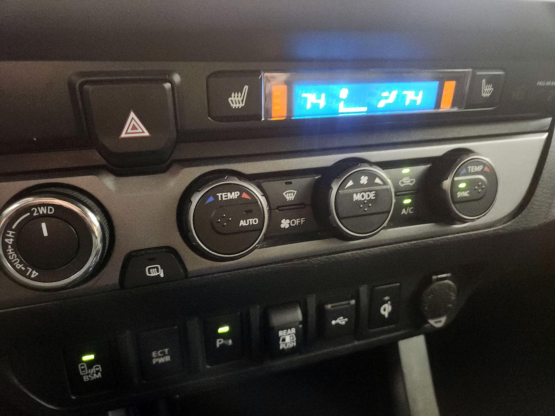 Thumbnail: 2020 Toyota Tacoma - 16