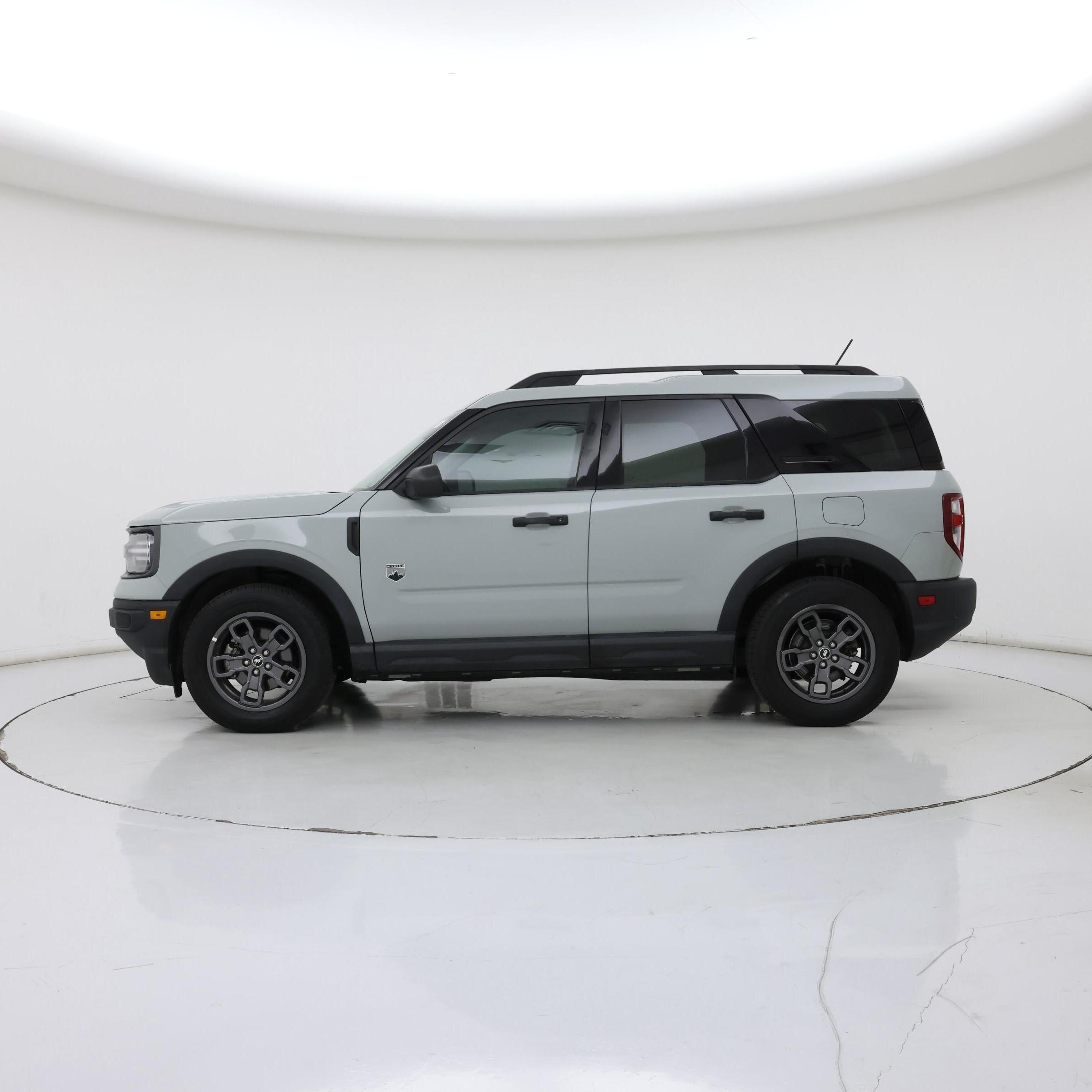 Thumbnail: 2021 Ford Bronco Sport - 3
