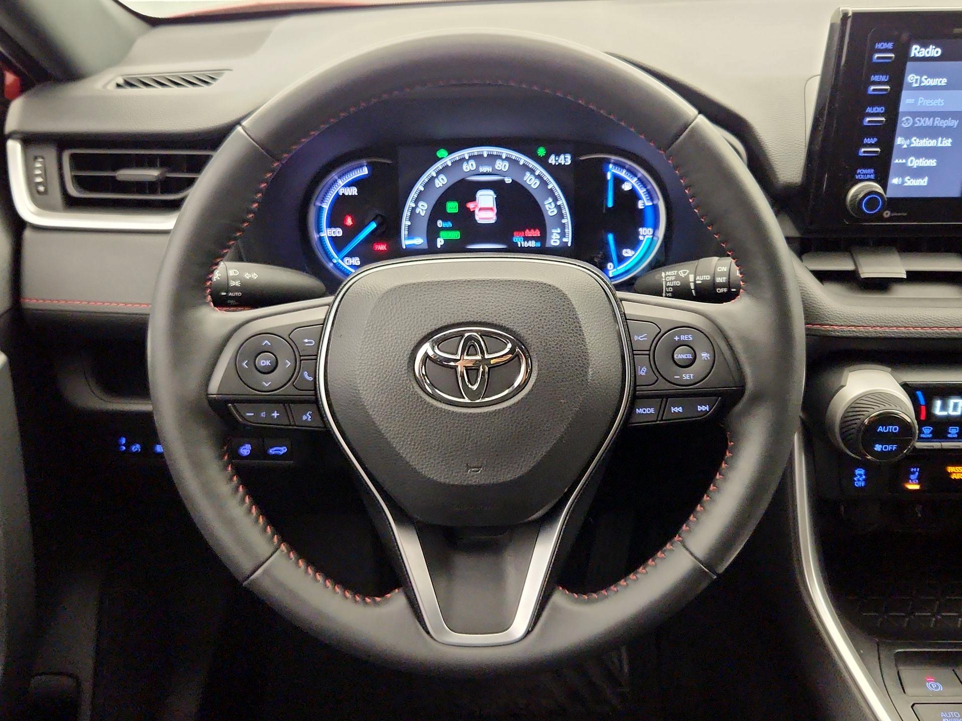 Thumbnail: 2022 Toyota RAV4 - 10