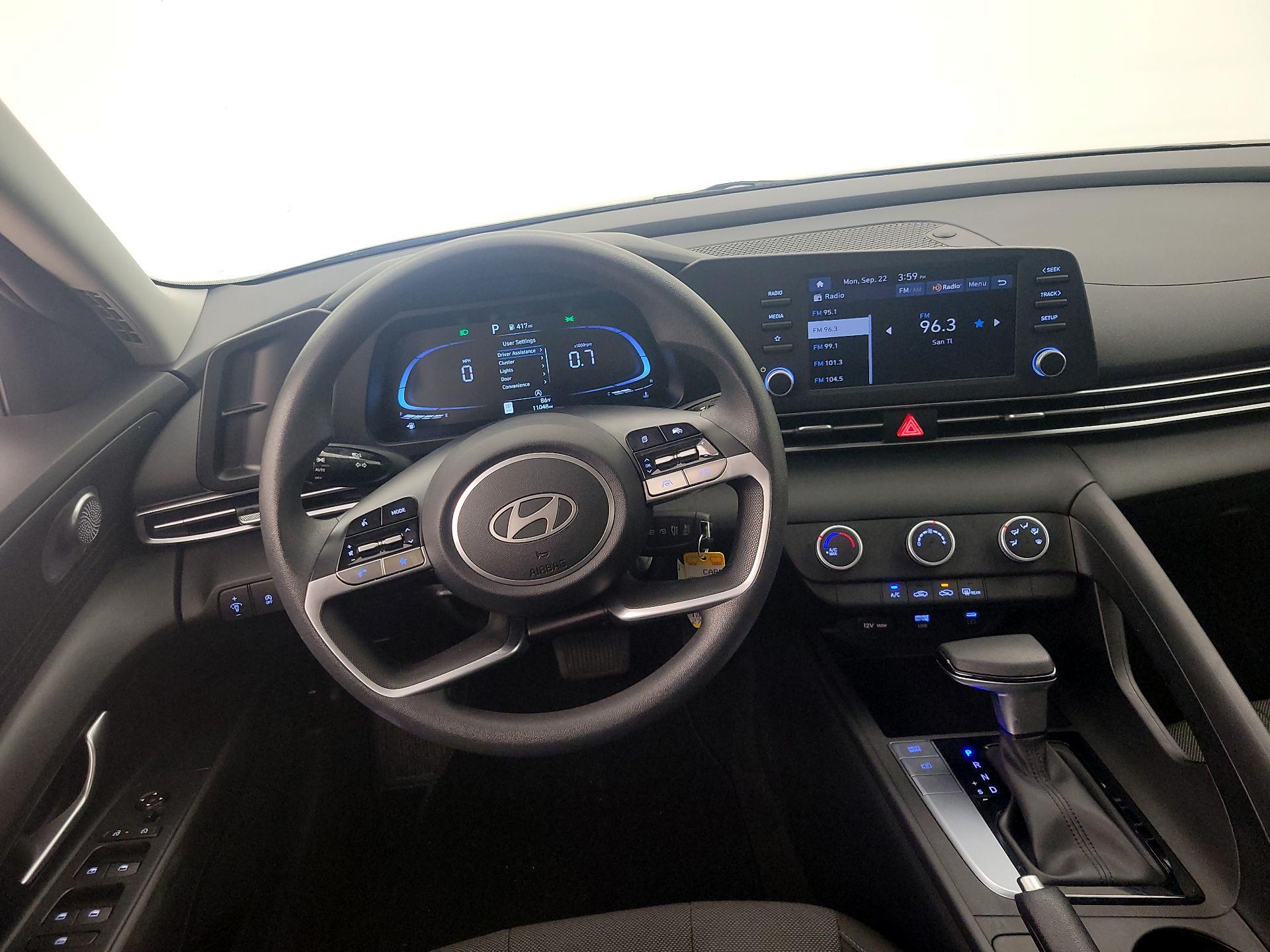 Thumbnail: 2024 Hyundai Elantra - 10
