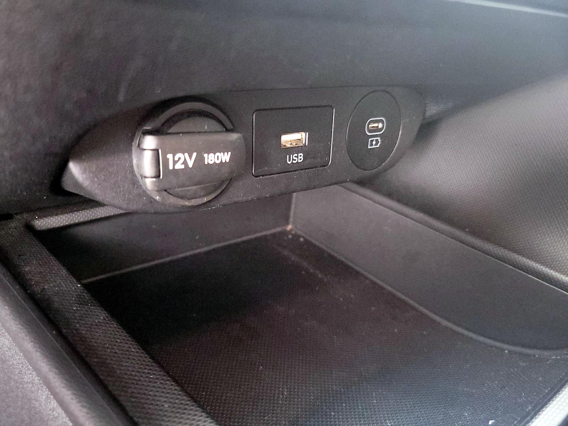 Thumbnail: 2024 Hyundai Elantra - 18