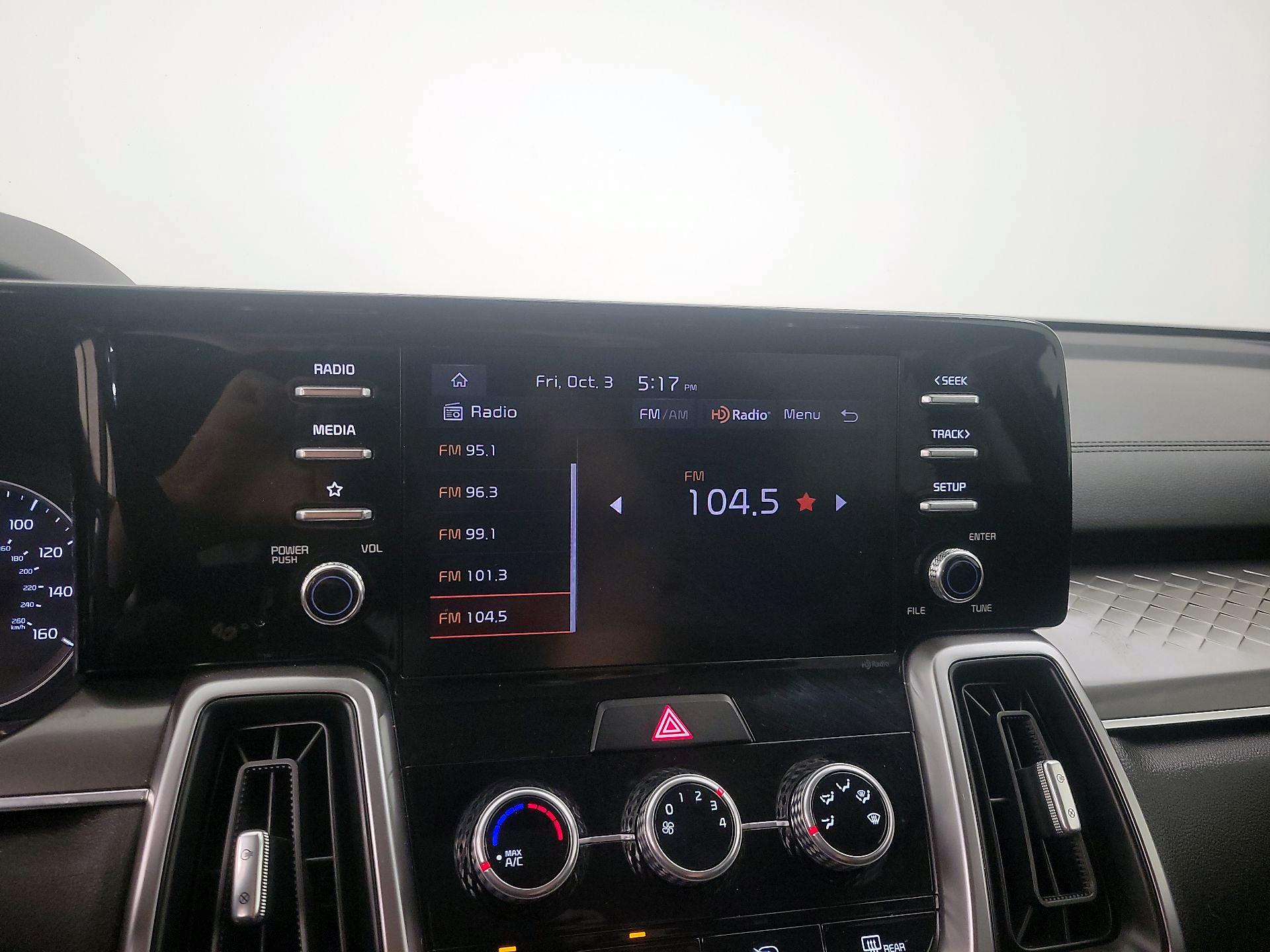 Thumbnail: 2023 Kia Sorento - 15