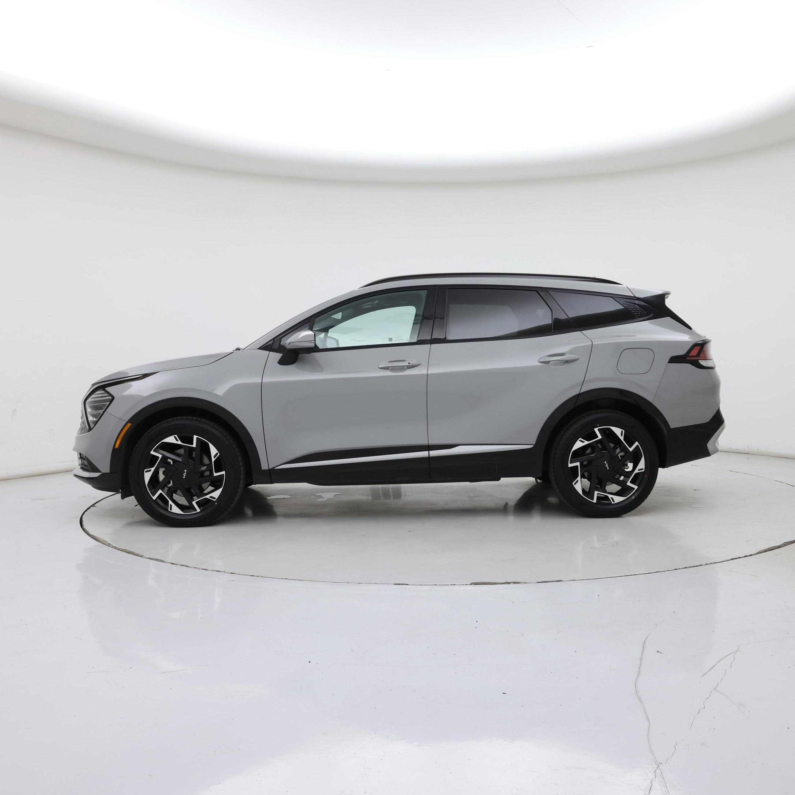 Thumbnail: 2023 Kia Sportage - 3