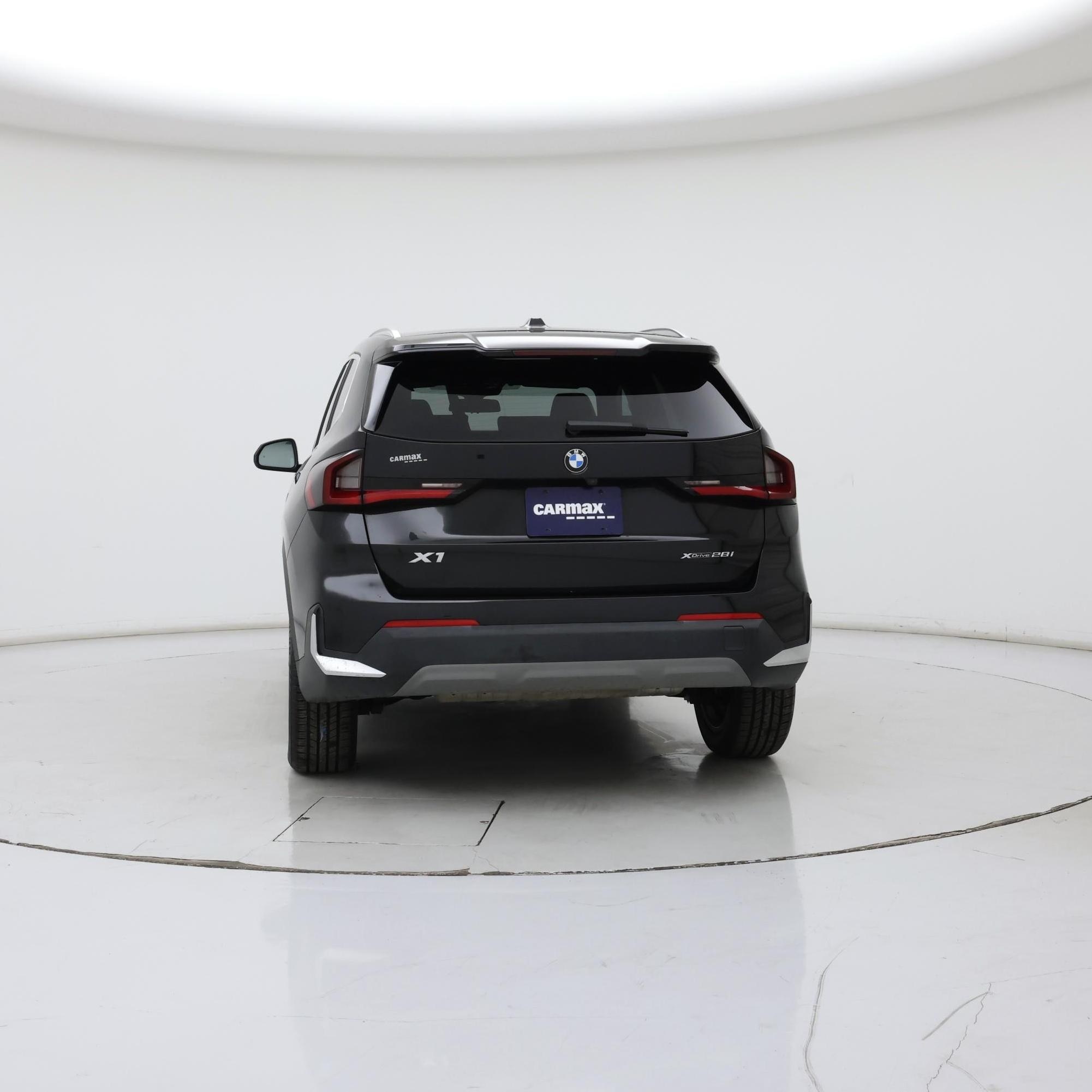Thumbnail: 2023 BMW X1 - 6
