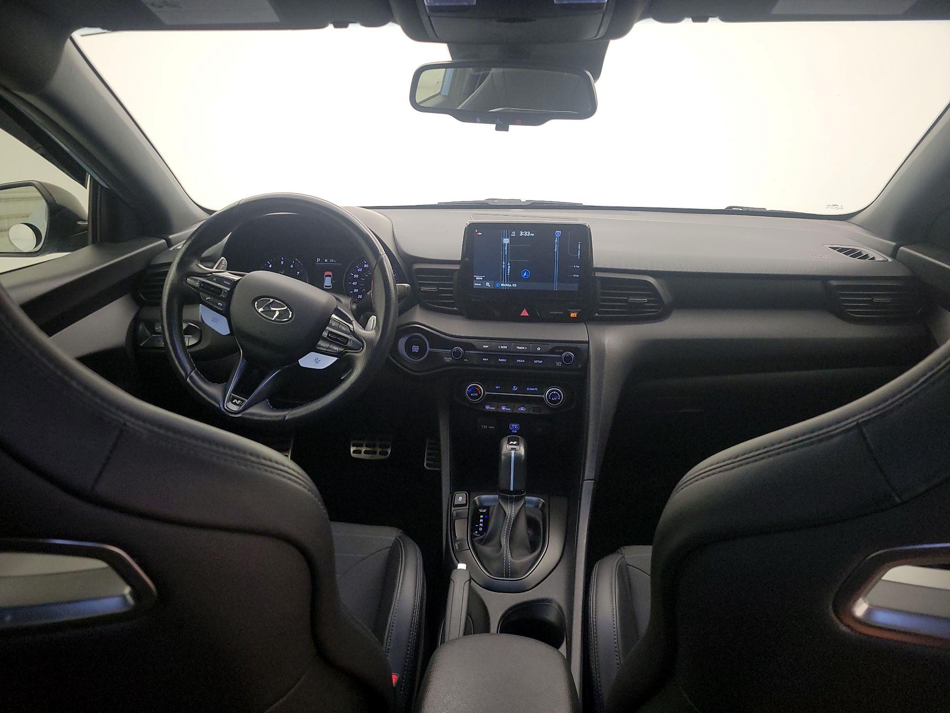 Thumbnail: 2022 Hyundai Veloster - 9