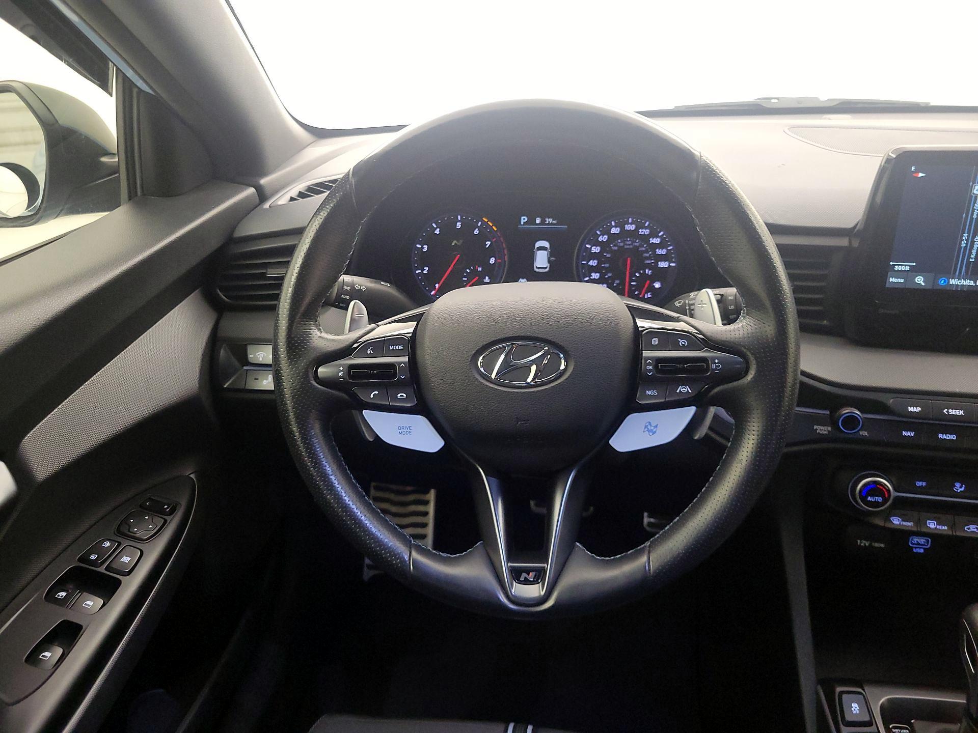 Thumbnail: 2022 Hyundai Veloster - 10