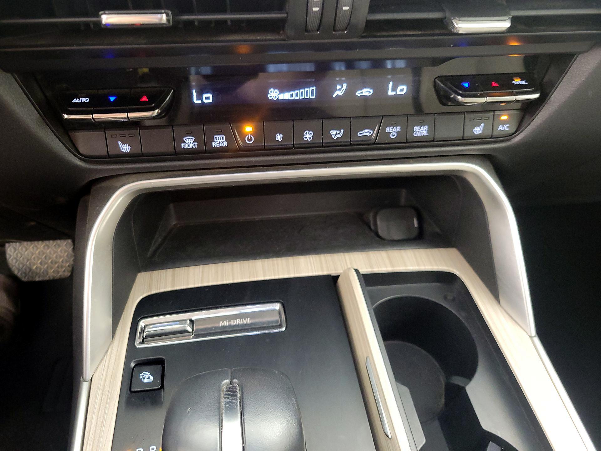 Thumbnail: 2024 Mazda CX-90 - 16